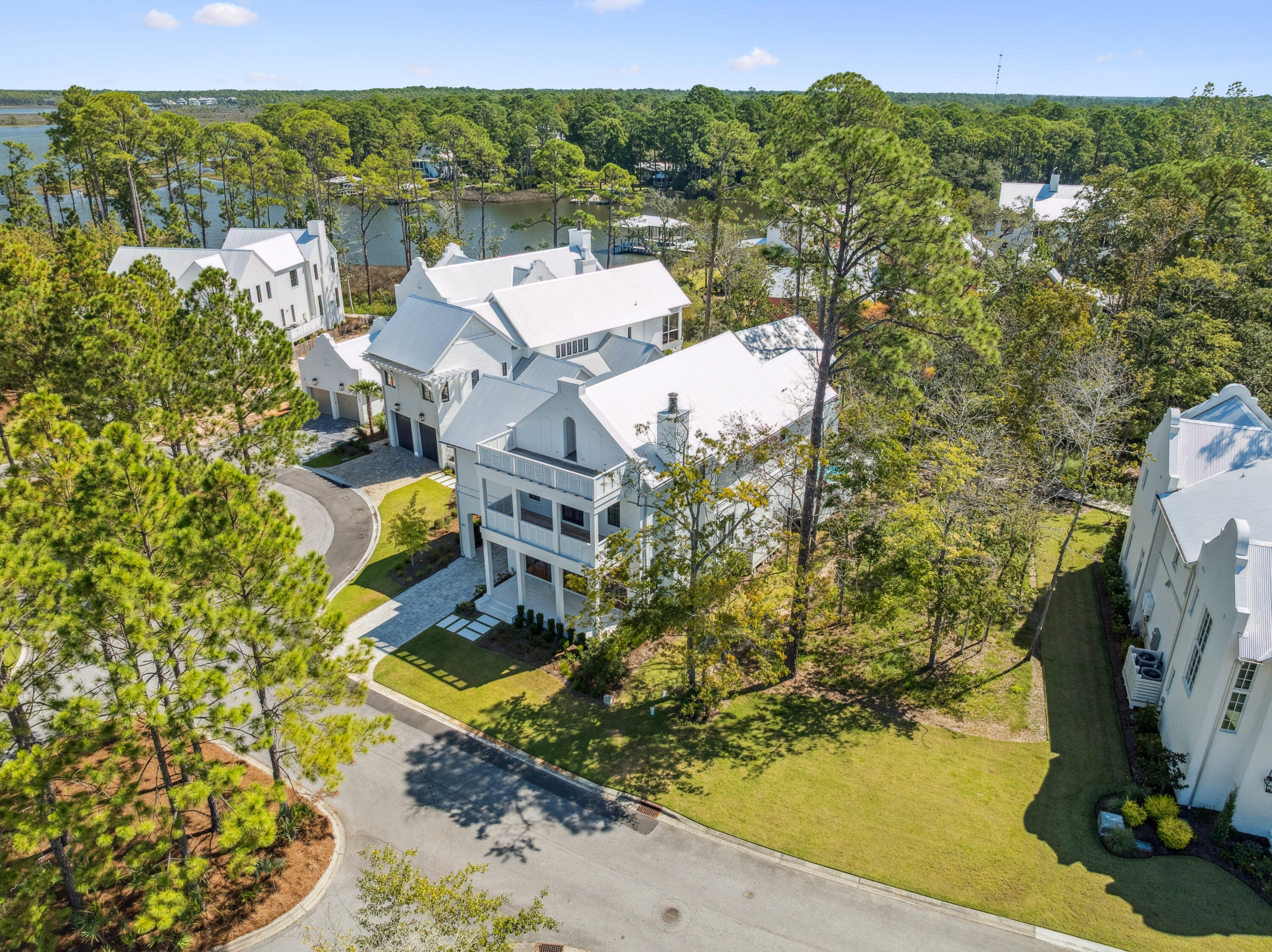 CHURCHILL OAKS - Residential