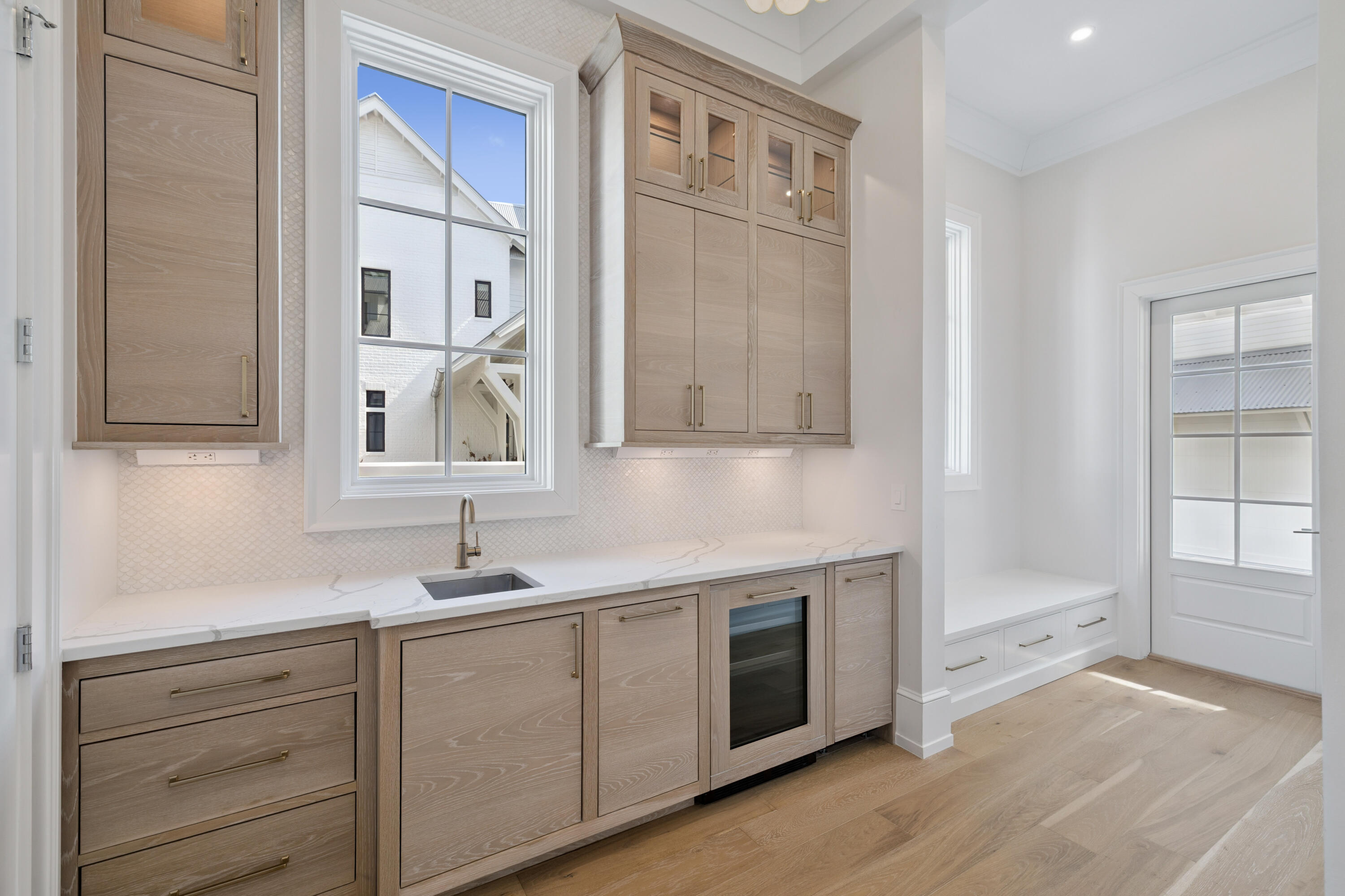 CHURCHILL OAKS - Residential