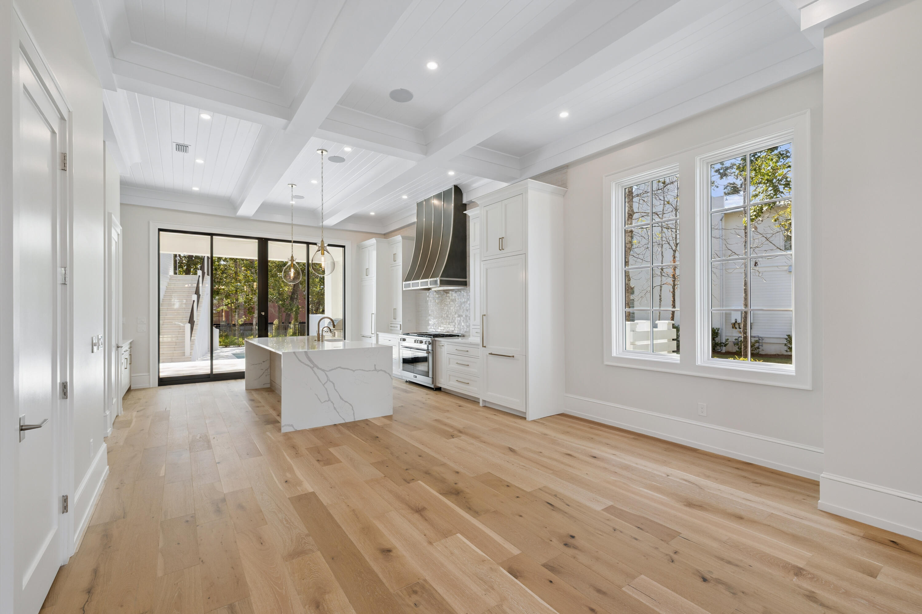 CHURCHILL OAKS - Residential