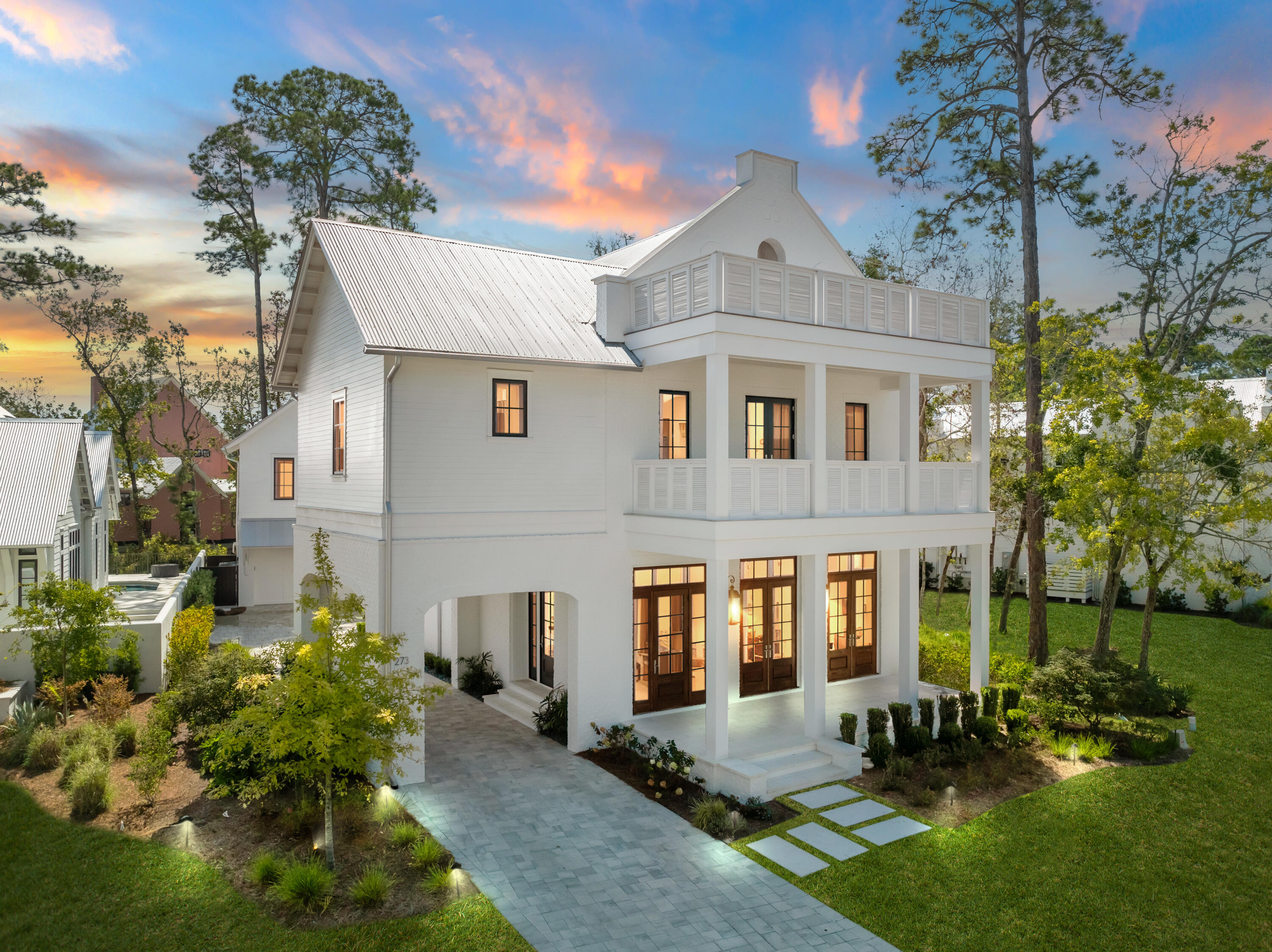 CHURCHILL OAKS - Residential