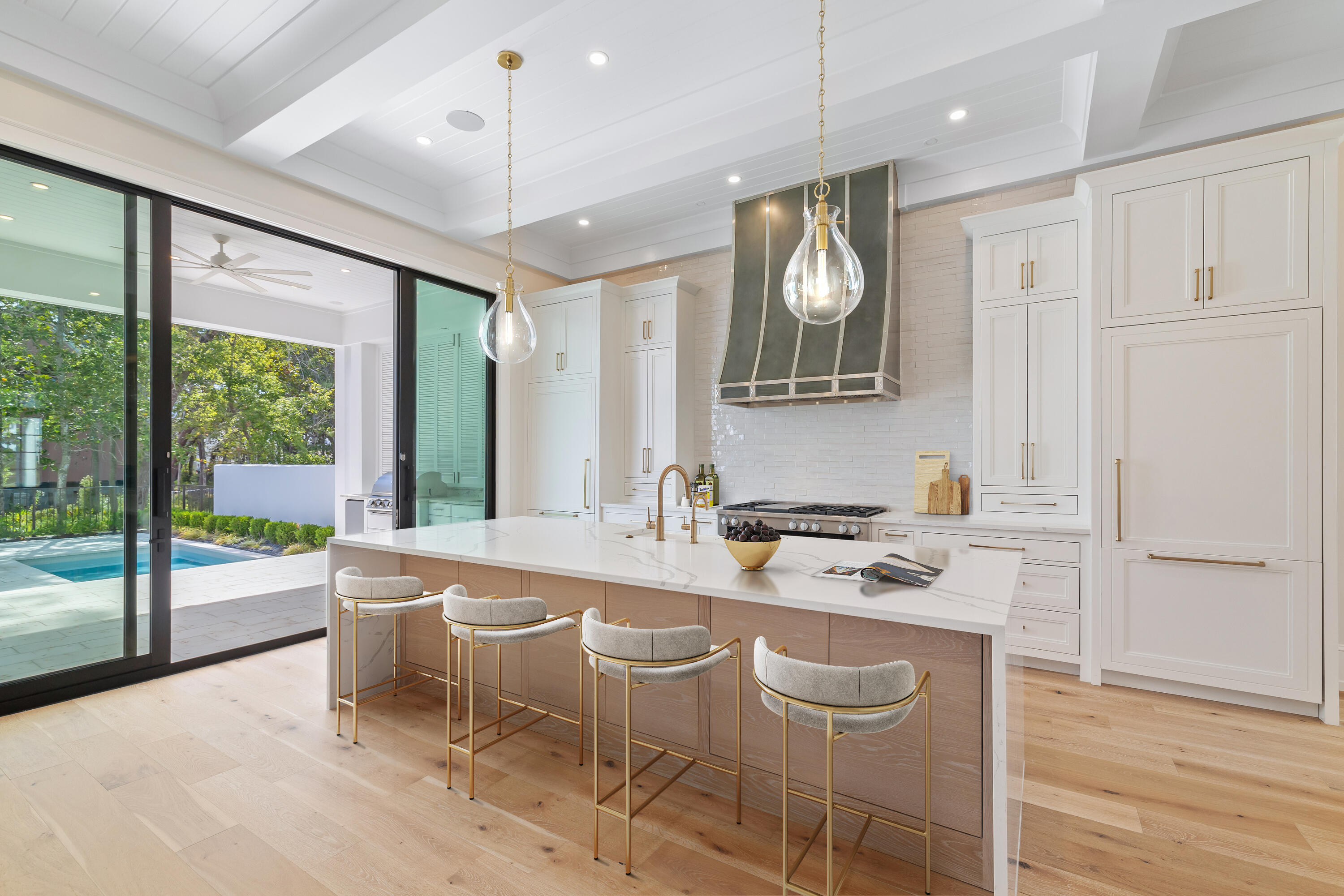 CHURCHILL OAKS - Residential