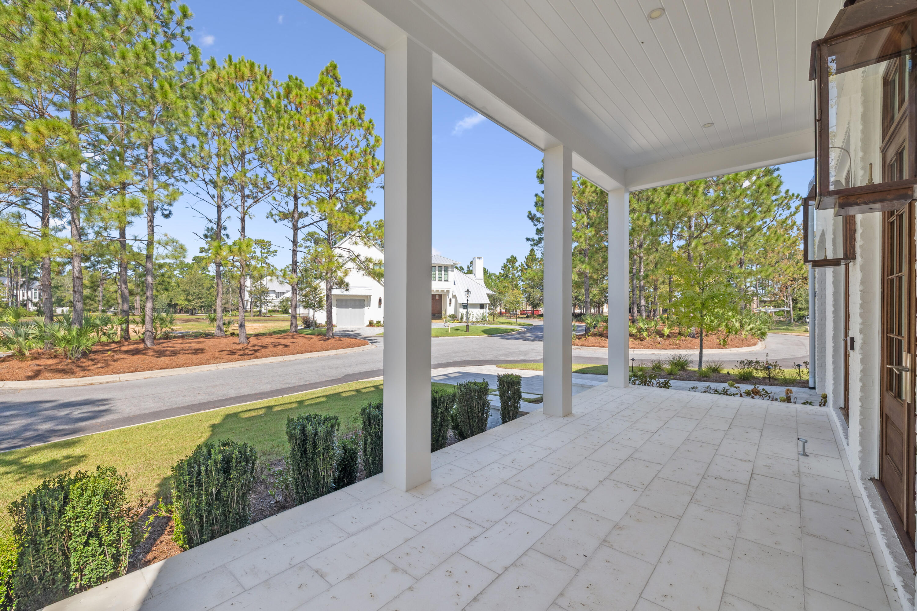 CHURCHILL OAKS - Residential