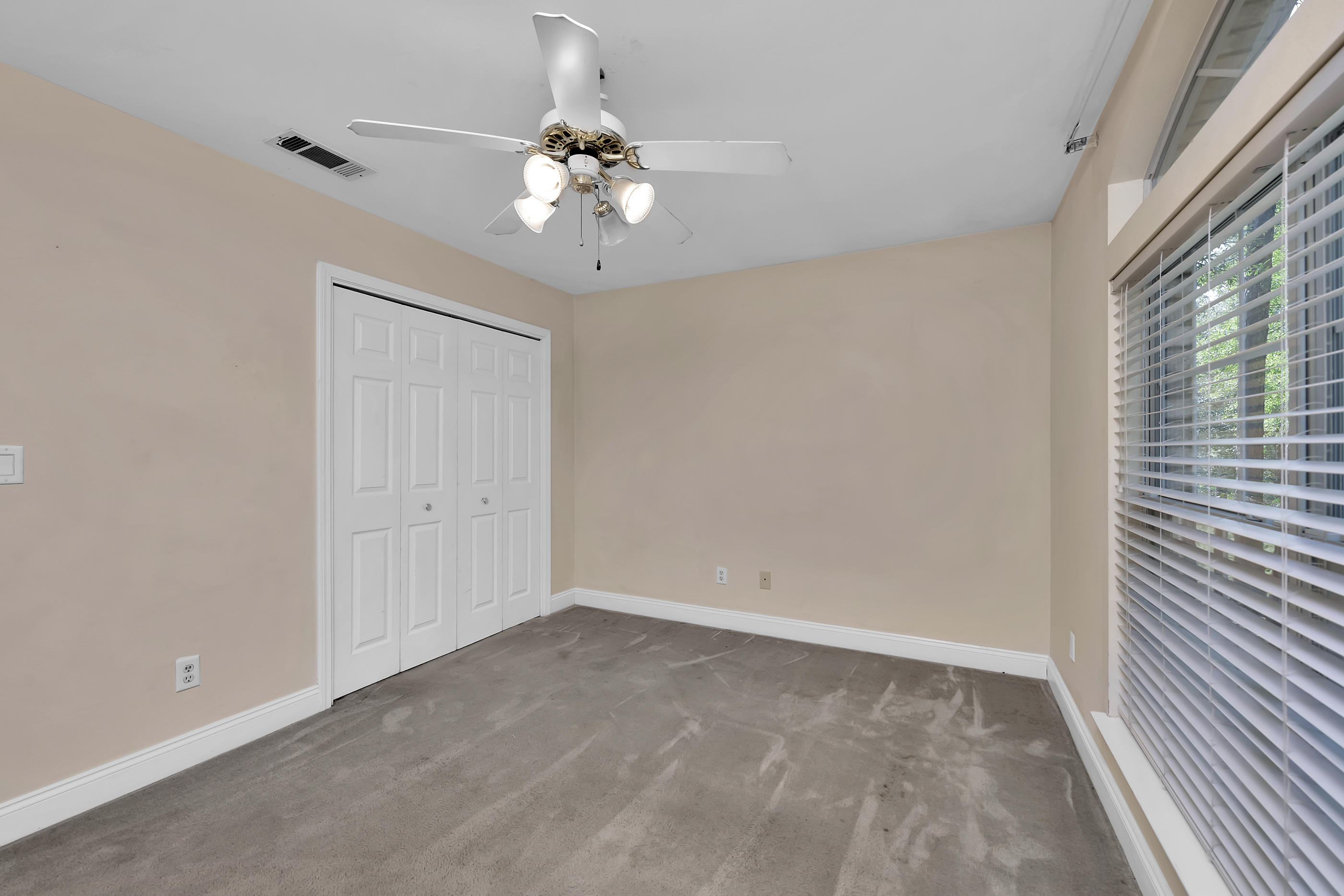 OAKDALE MINI FARMS - Residential