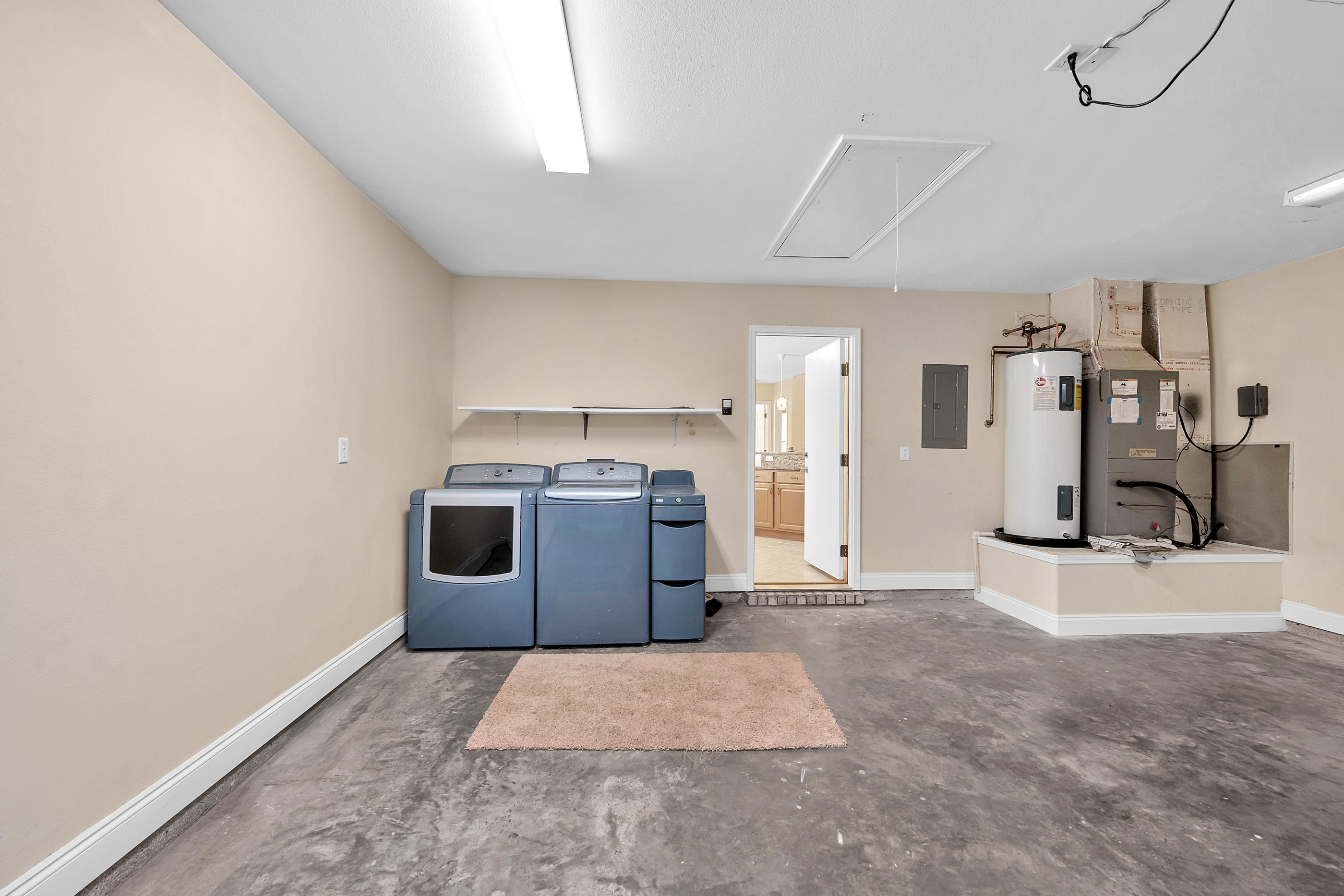 OAKDALE MINI FARMS - Residential