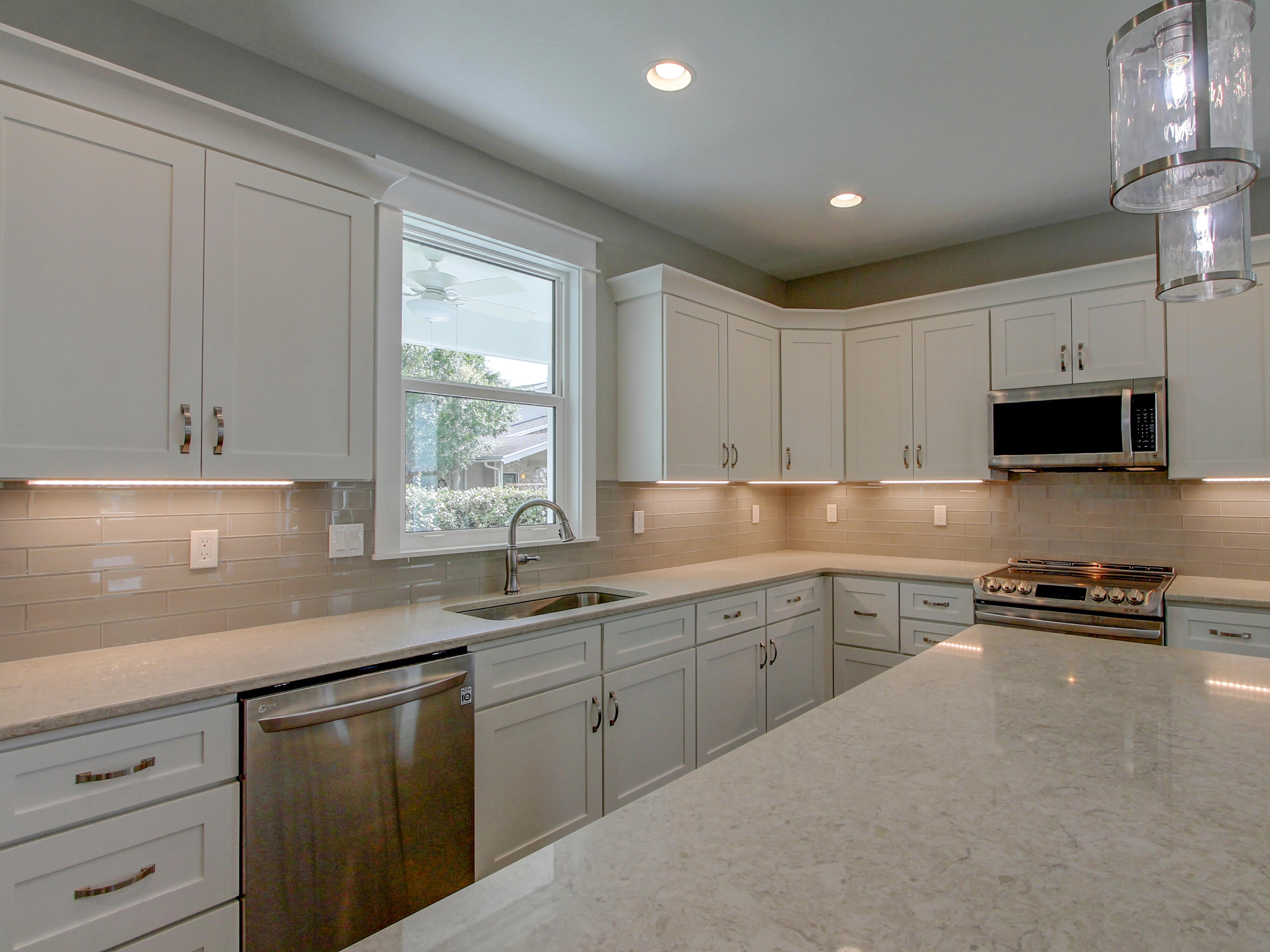 FRANGISTA BEACH 2ND ADDN - Residential