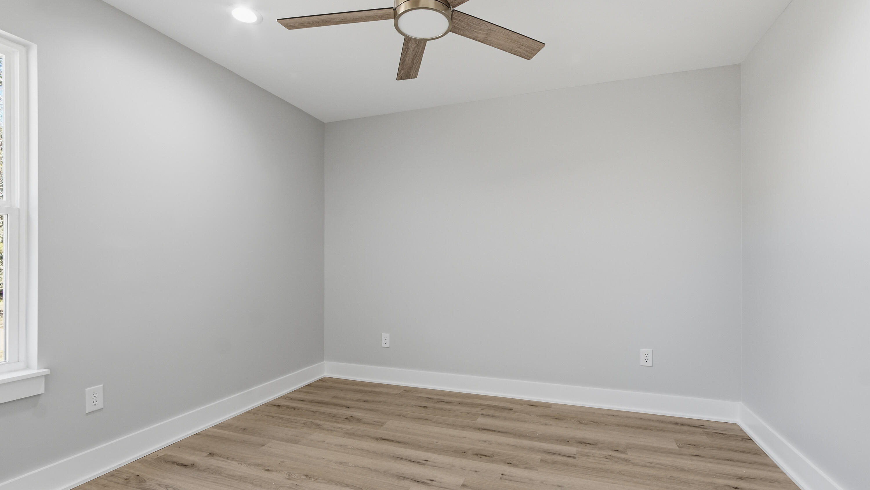 OAKWOOD HILLS UNIT 1 - Residential