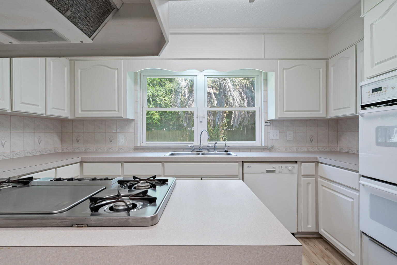 Poquito Bayou - Residential Lease