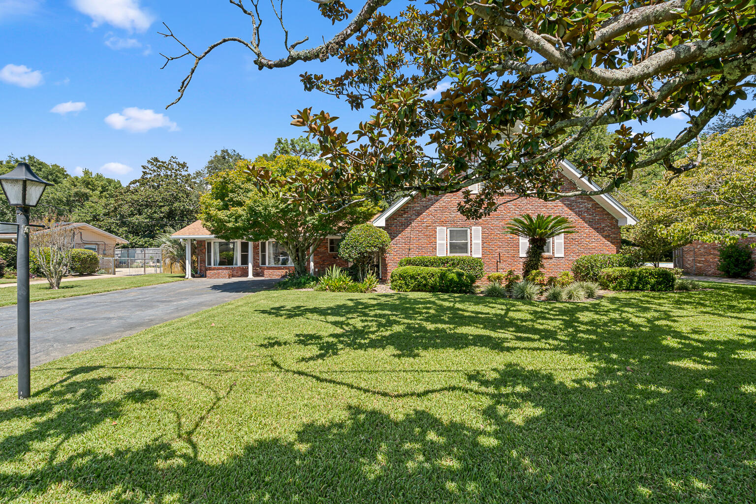 Poquito Bayou - Residential Lease