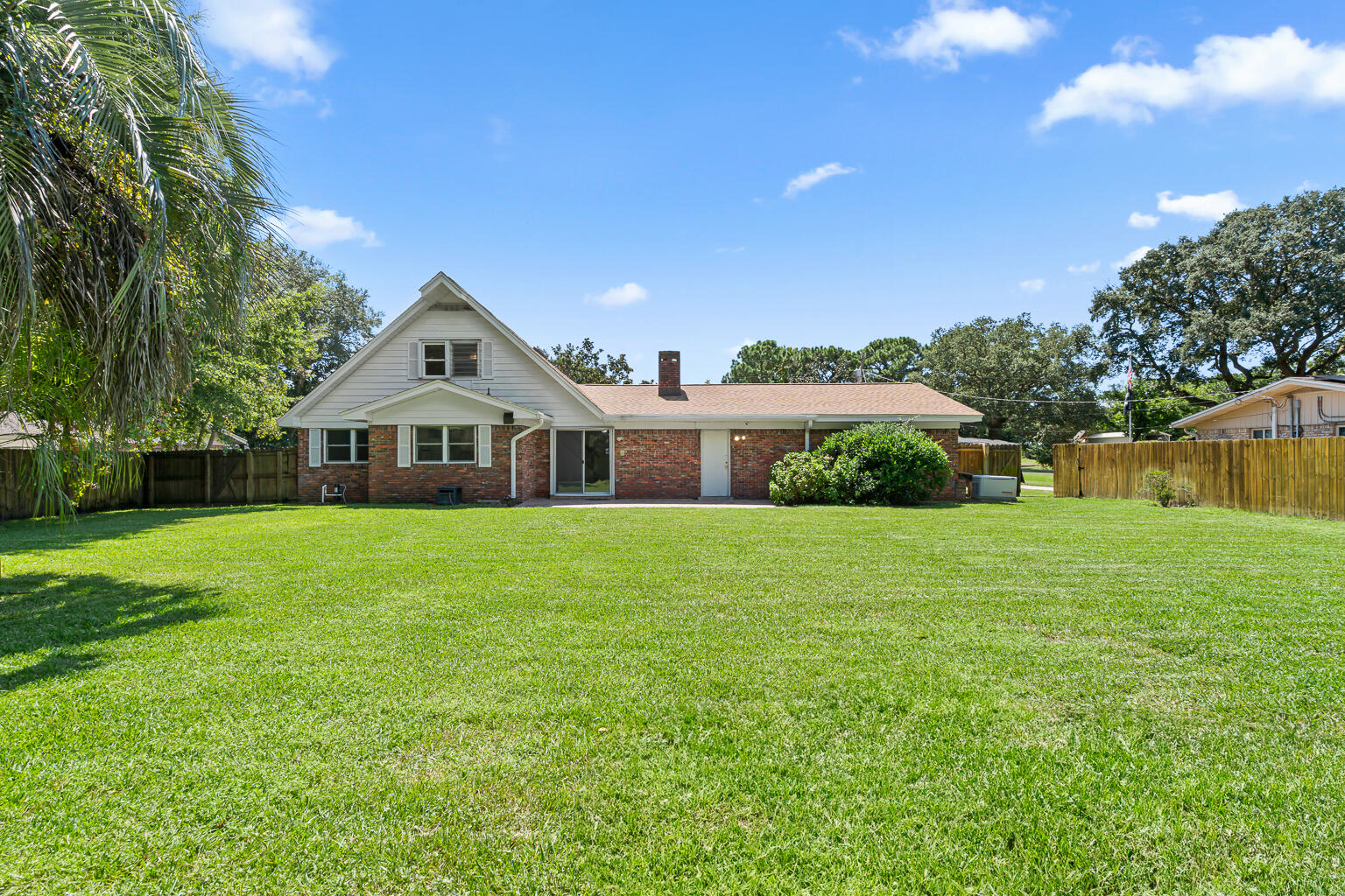 Poquito Bayou - Residential Lease