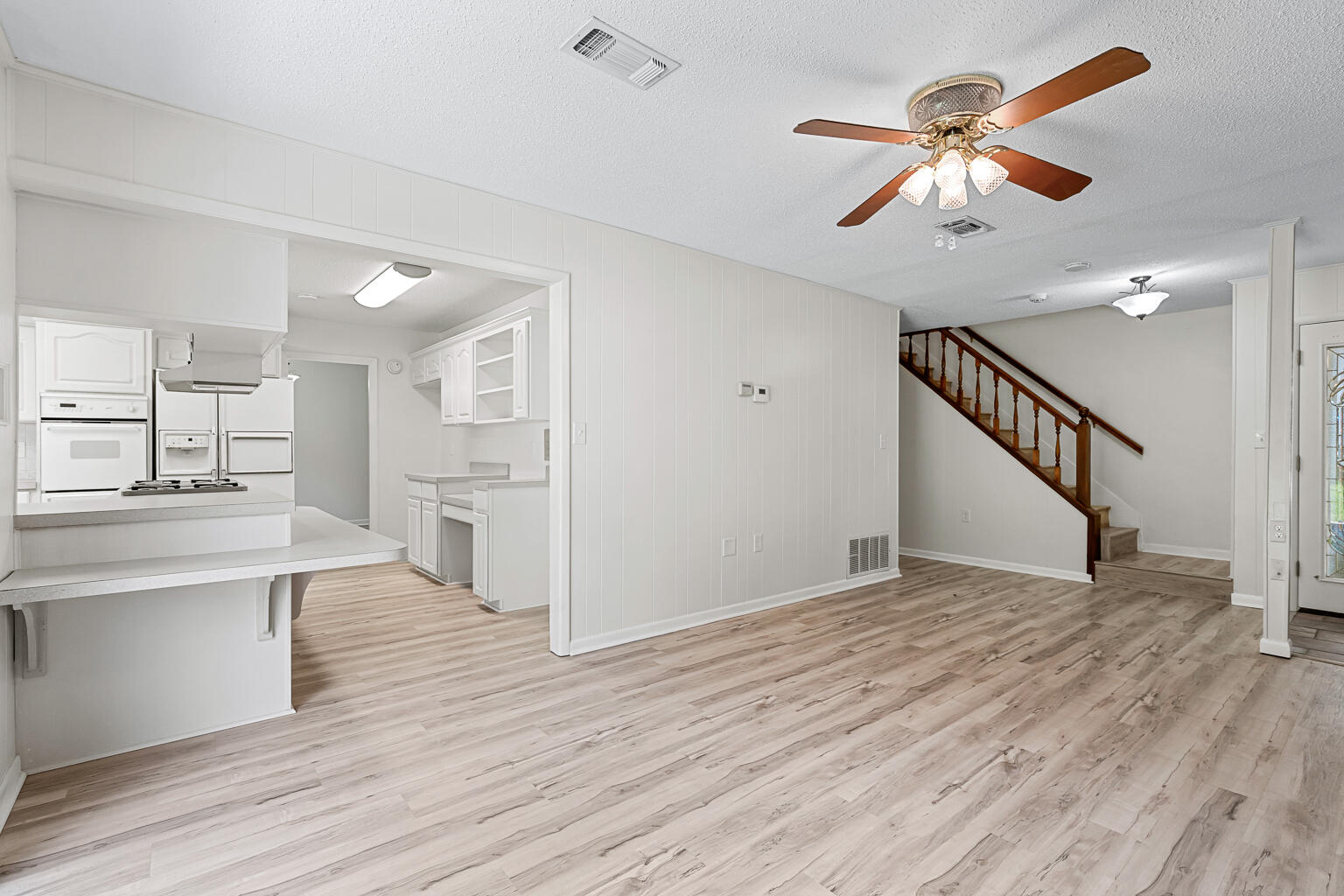 Poquito Bayou - Residential Lease
