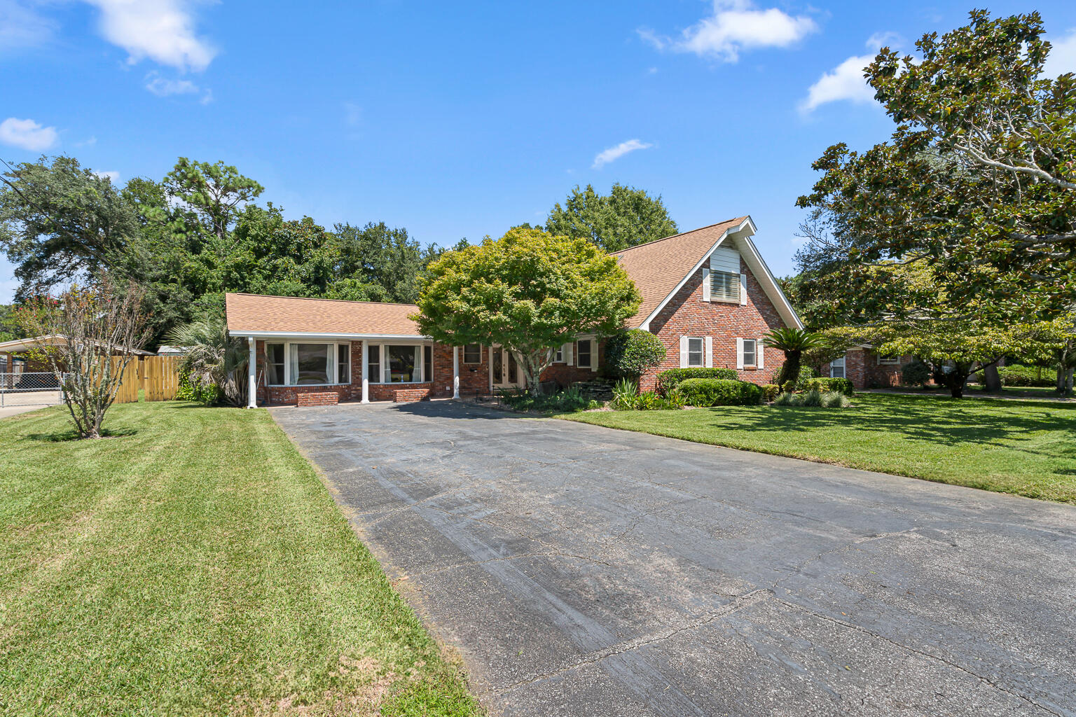 Poquito Bayou - Residential Lease