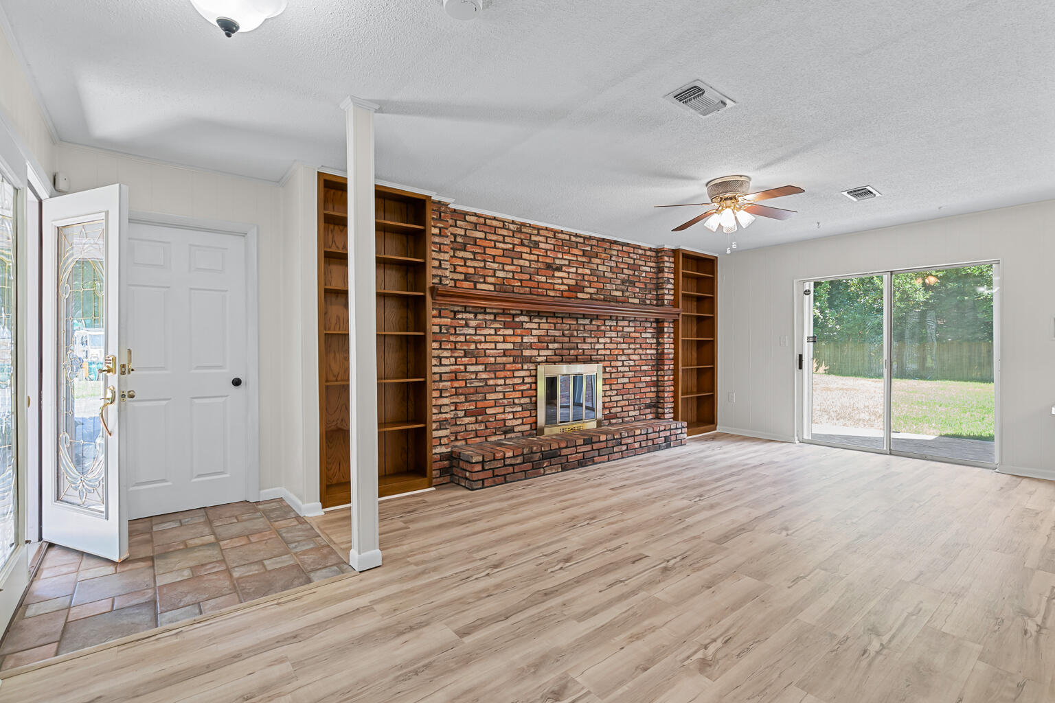 Poquito Bayou - Residential Lease