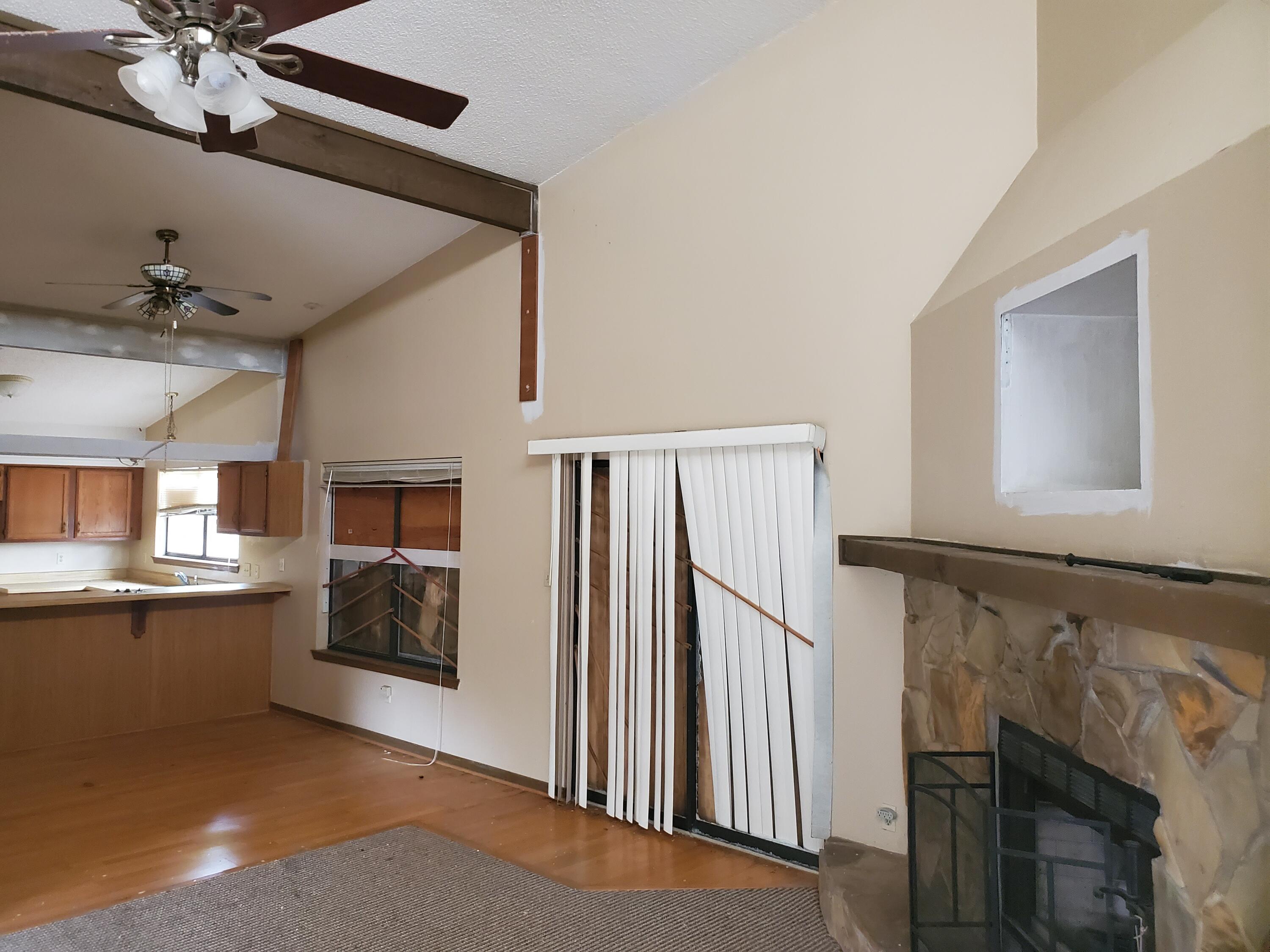 HOLLEY BY THE SEA - Residential