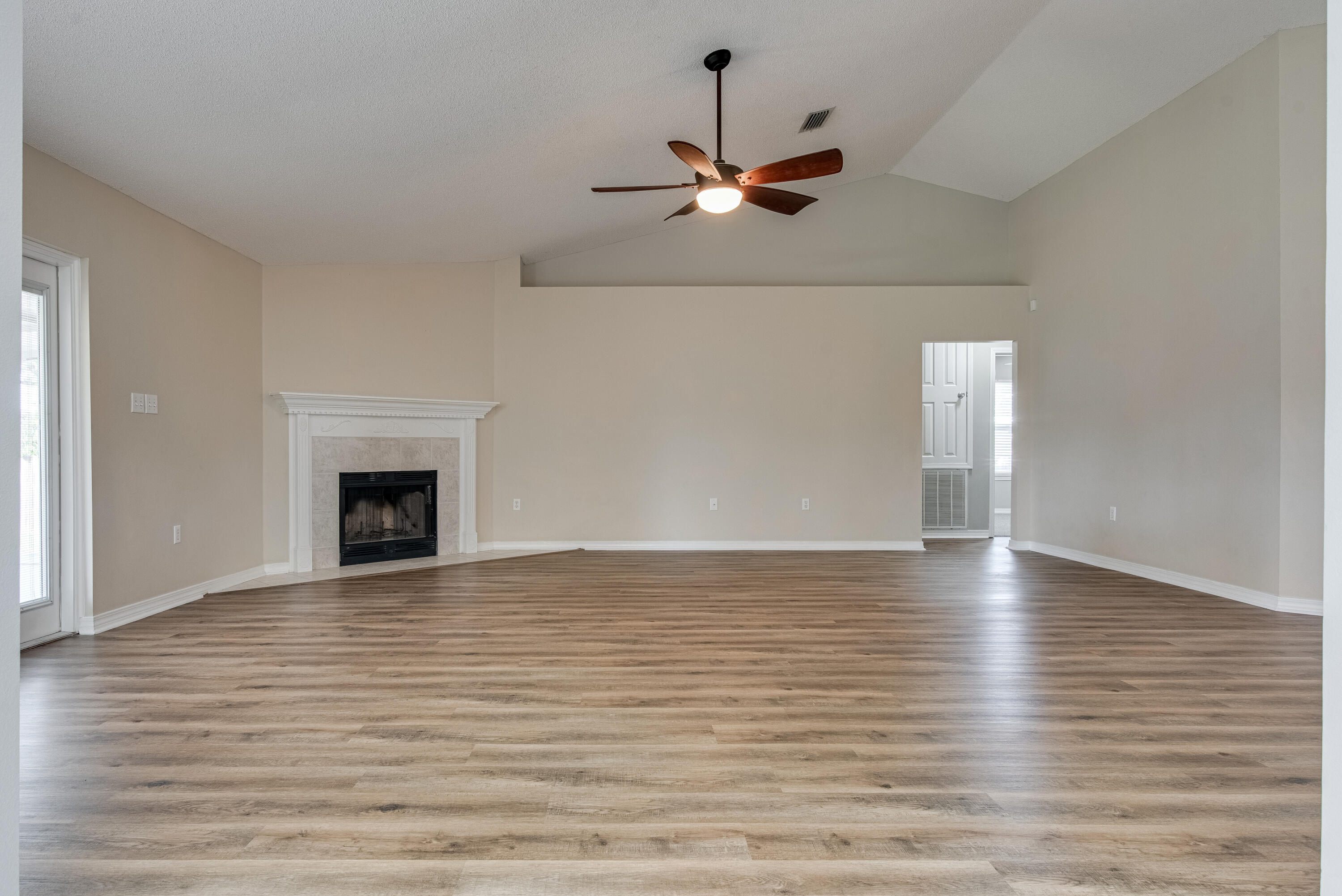 HOLLEY BY THE SEA - Residential