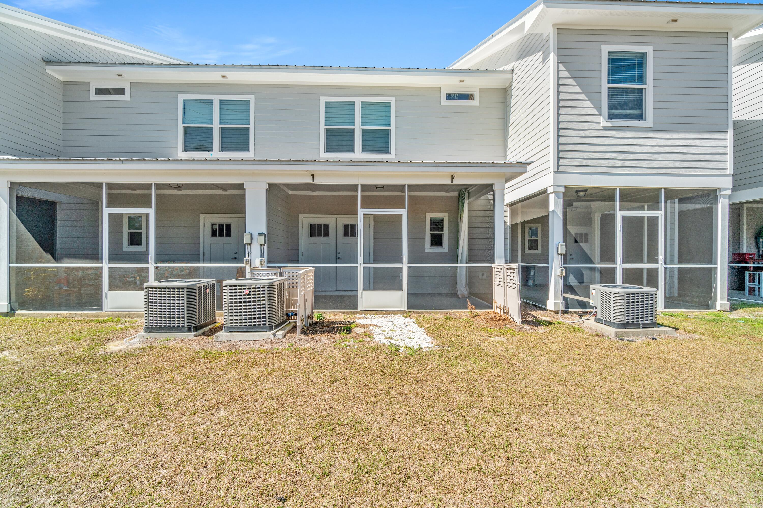 VERANDAS AT FREEPORT - Residential