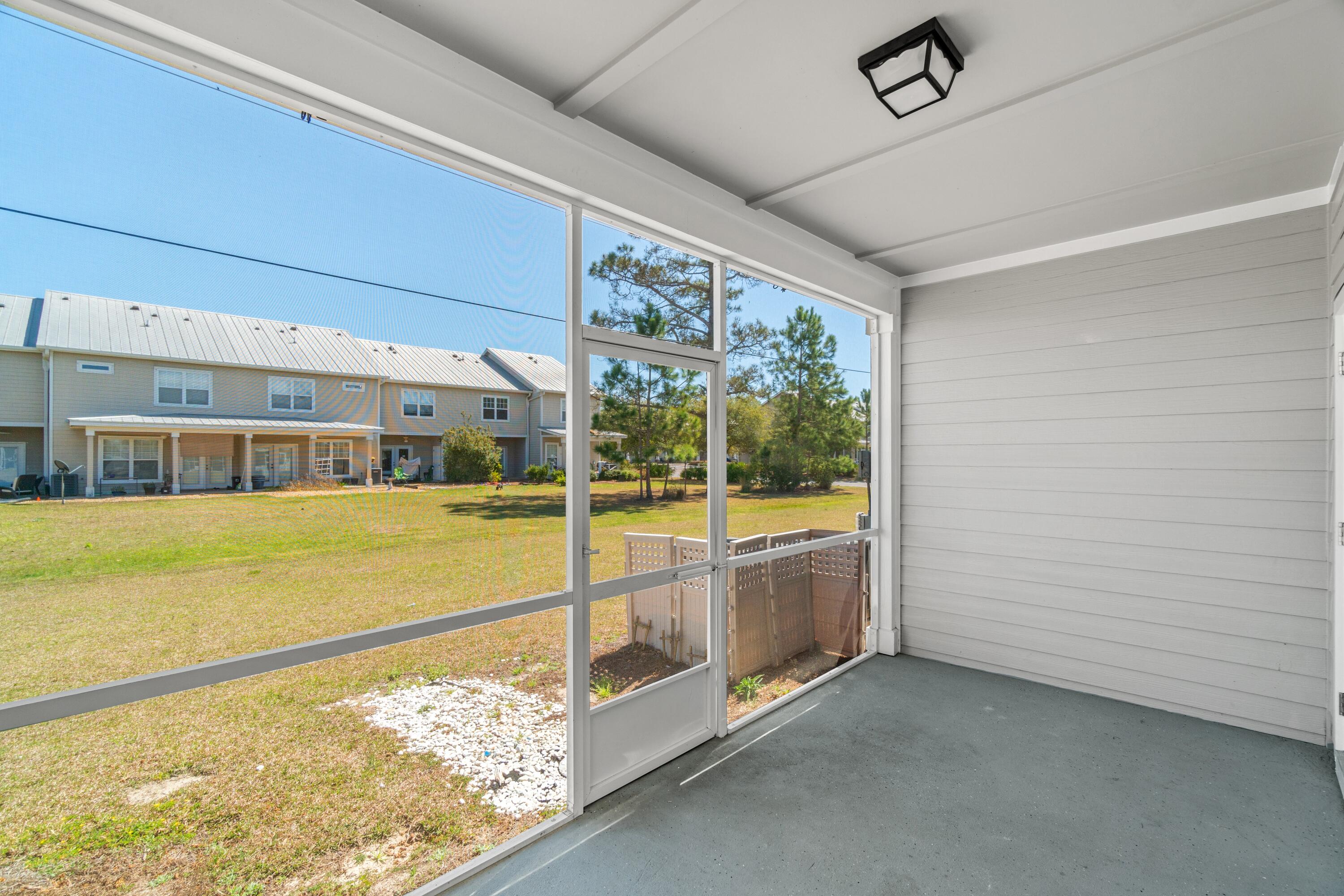 VERANDAS AT FREEPORT - Residential