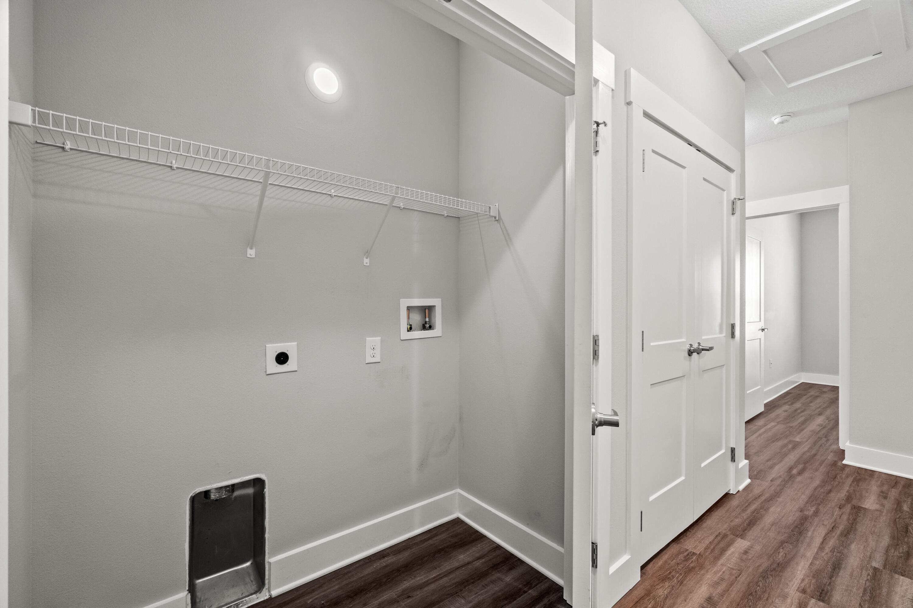 VERANDAS AT FREEPORT - Residential