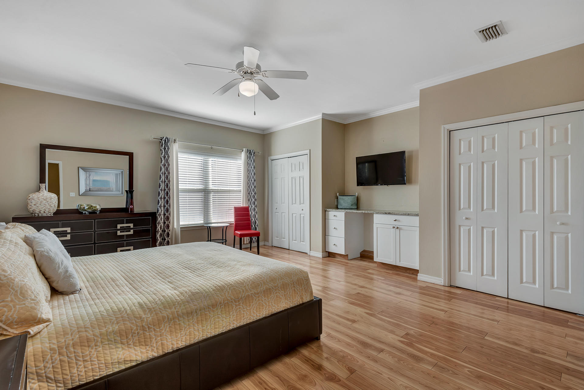 ROYAL SEASTA - Residential