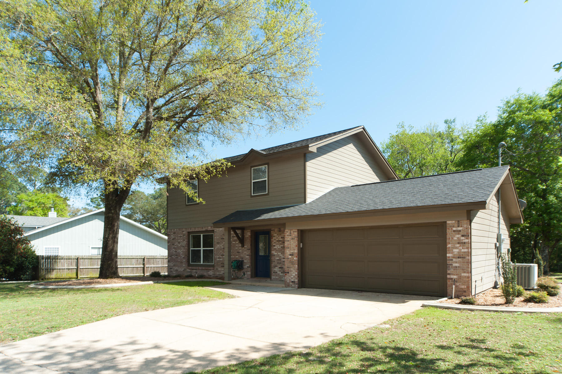 PINEWOOD ESTATES - Residential