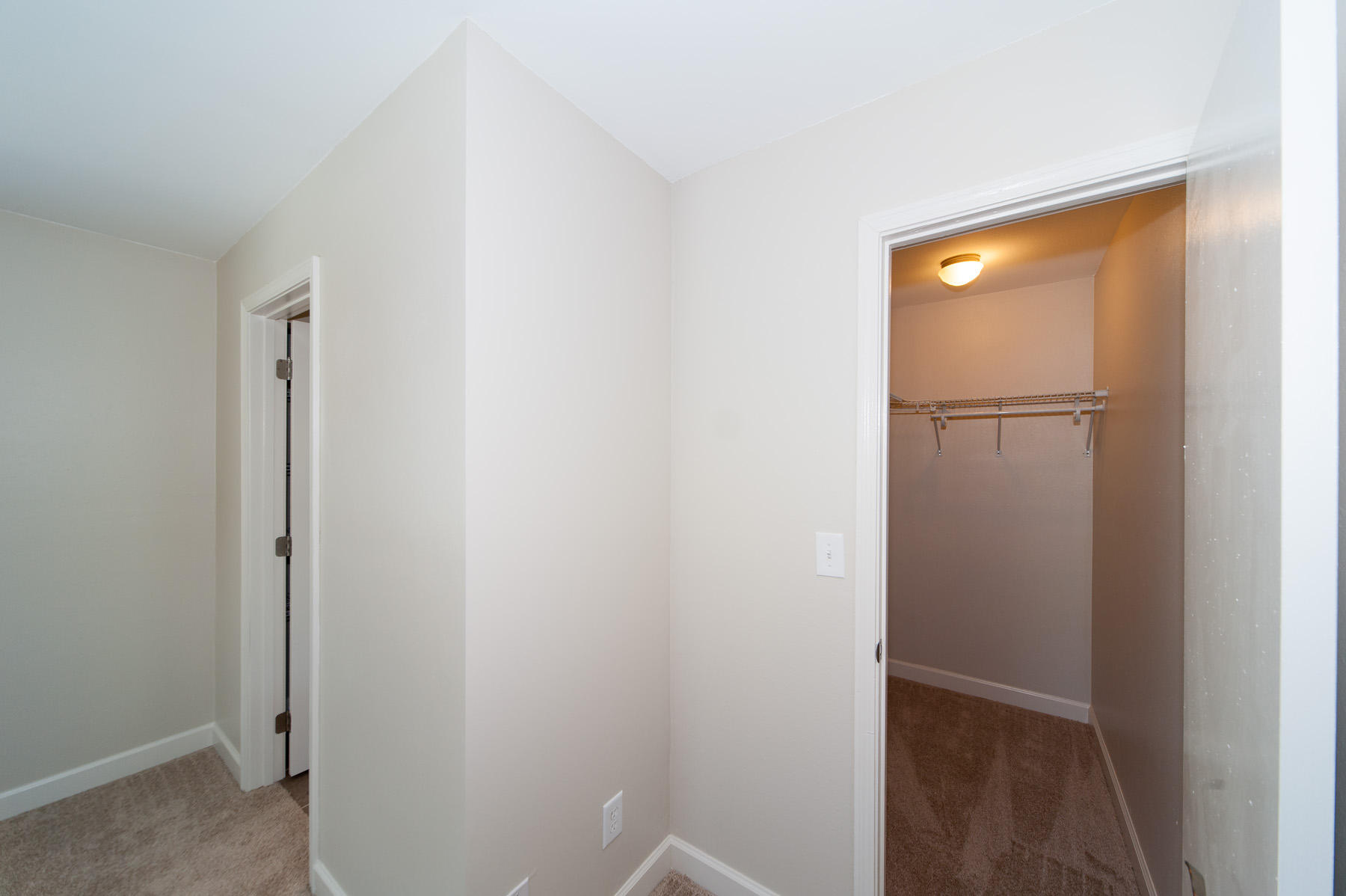 PINEWOOD ESTATES - Residential