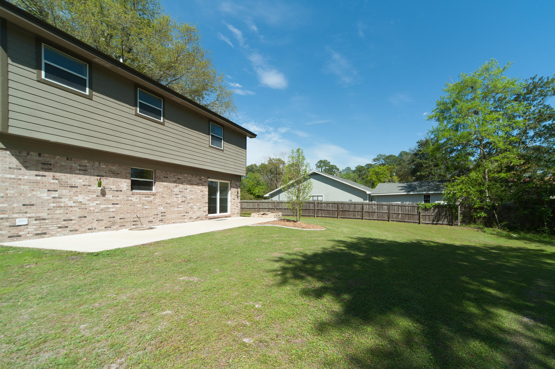 PINEWOOD ESTATES - Residential