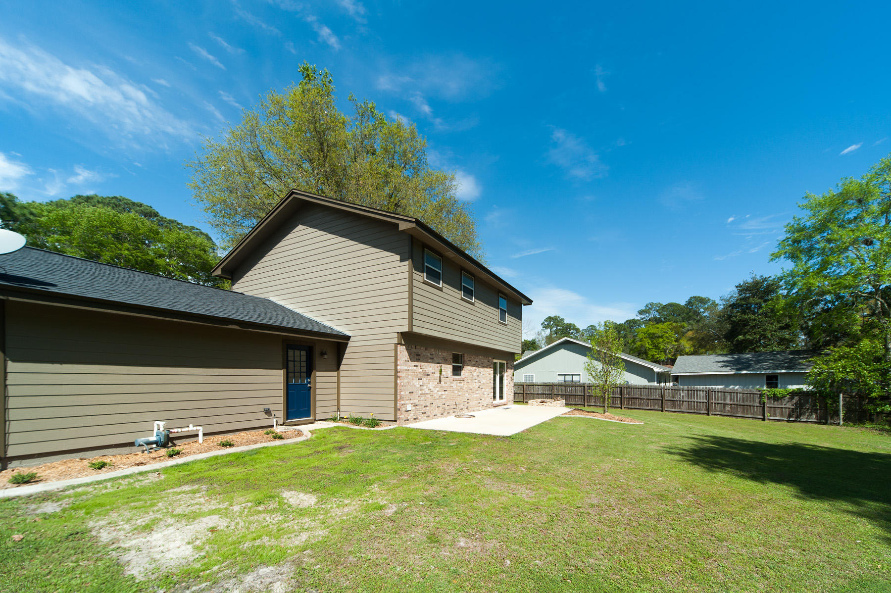 PINEWOOD ESTATES - Residential