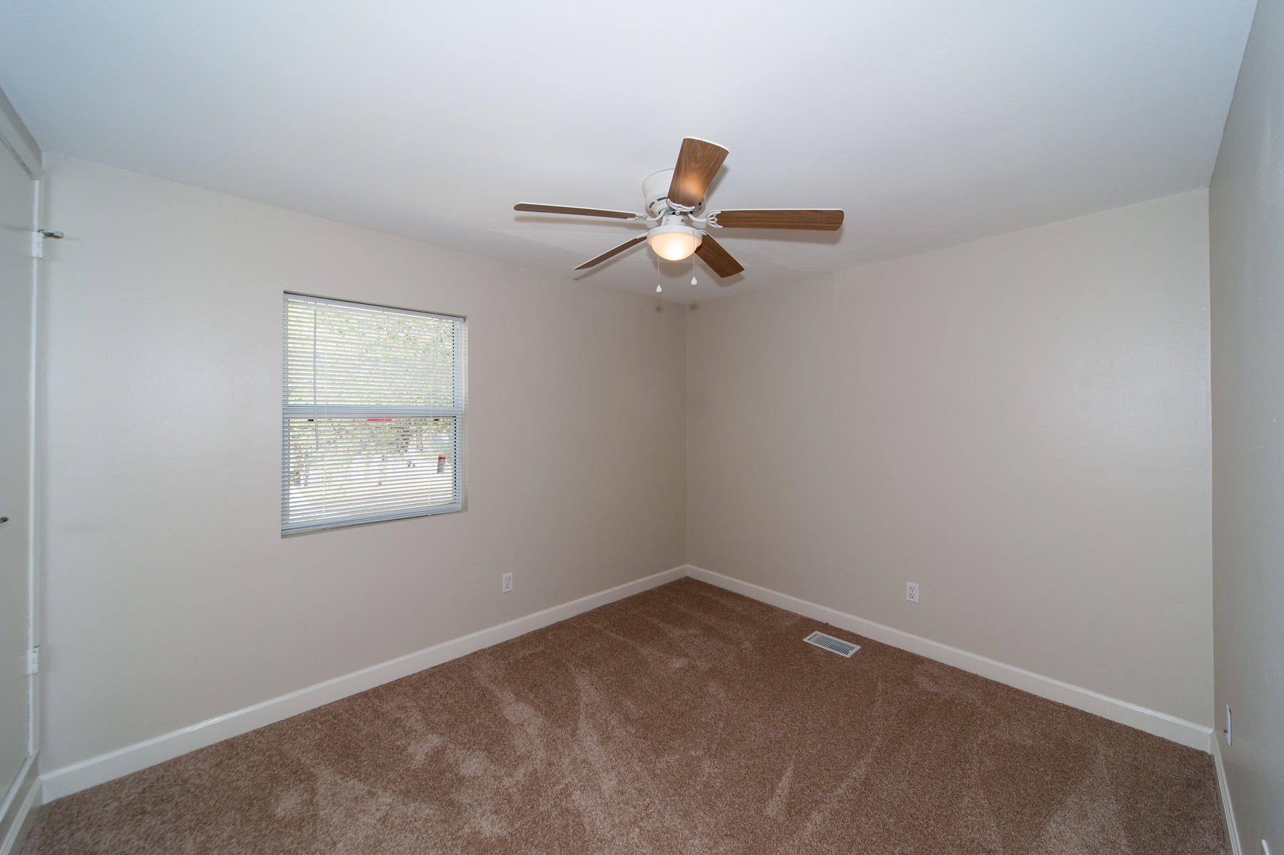 PINEWOOD ESTATES - Residential