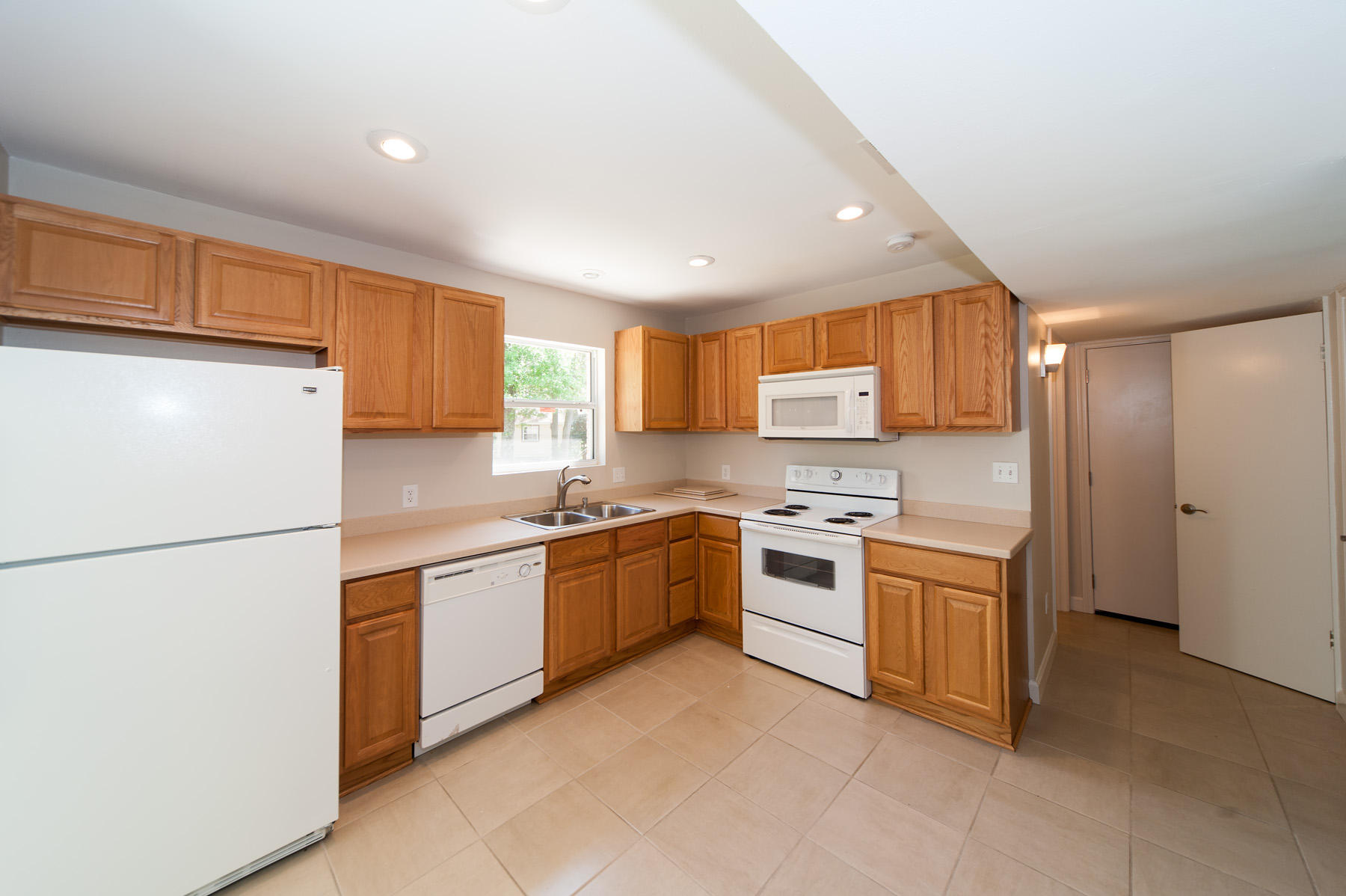 PINEWOOD ESTATES - Residential