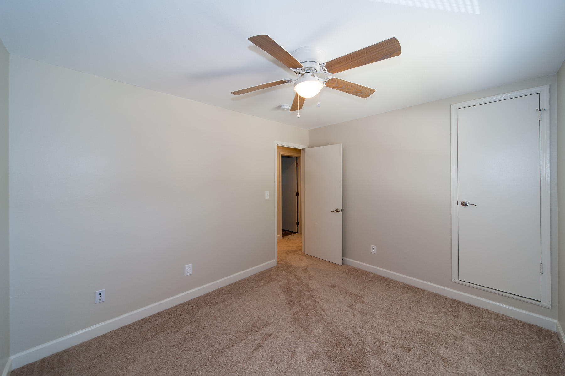 PINEWOOD ESTATES - Residential