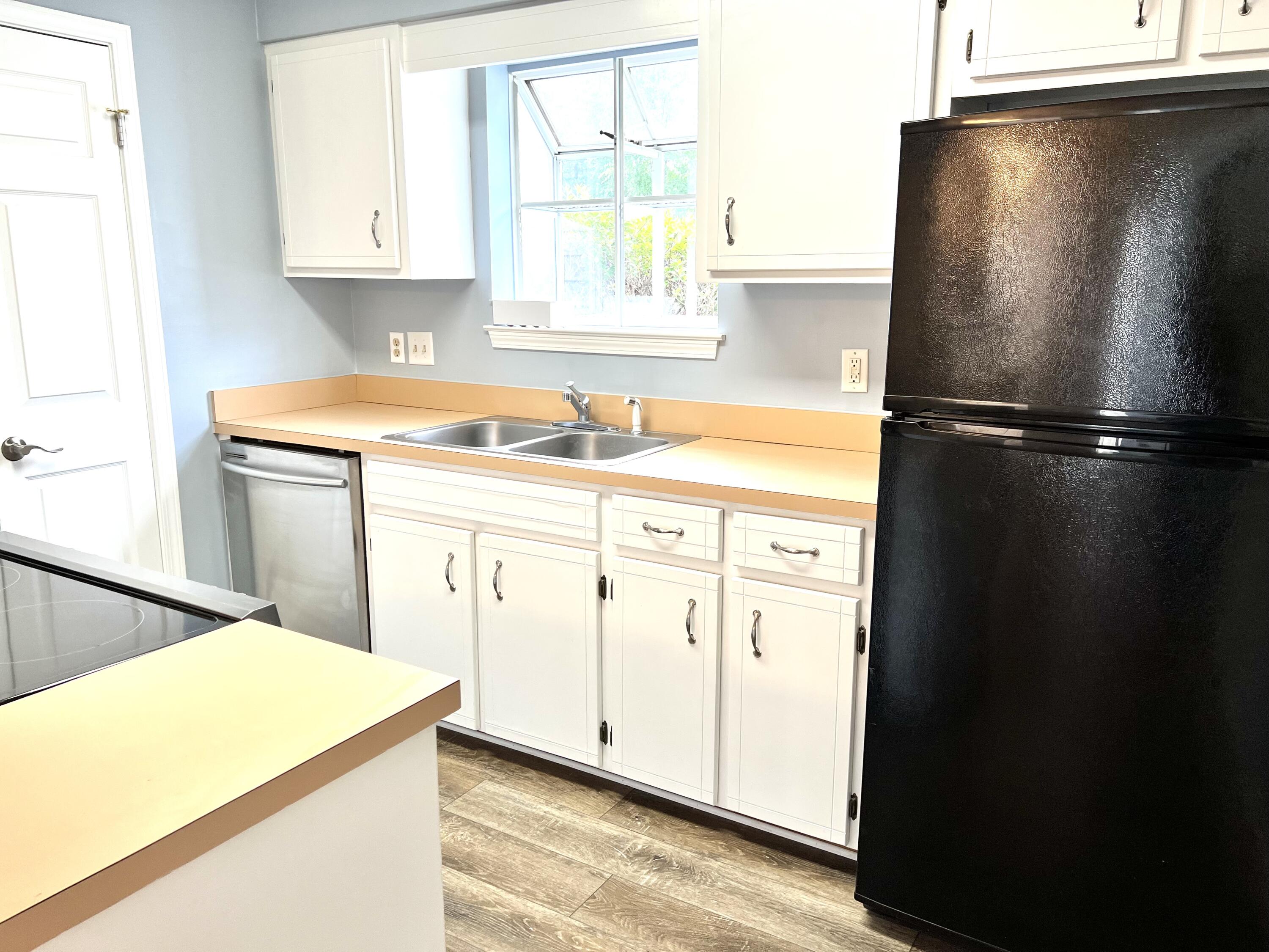 BLUE PINE VILLAGE PH 1 - Residential Lease