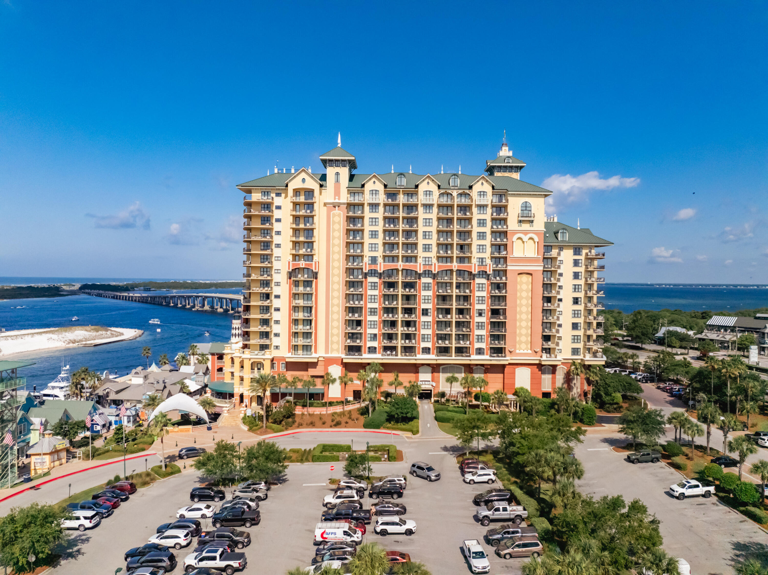 EMERALD GRANDE - Residential