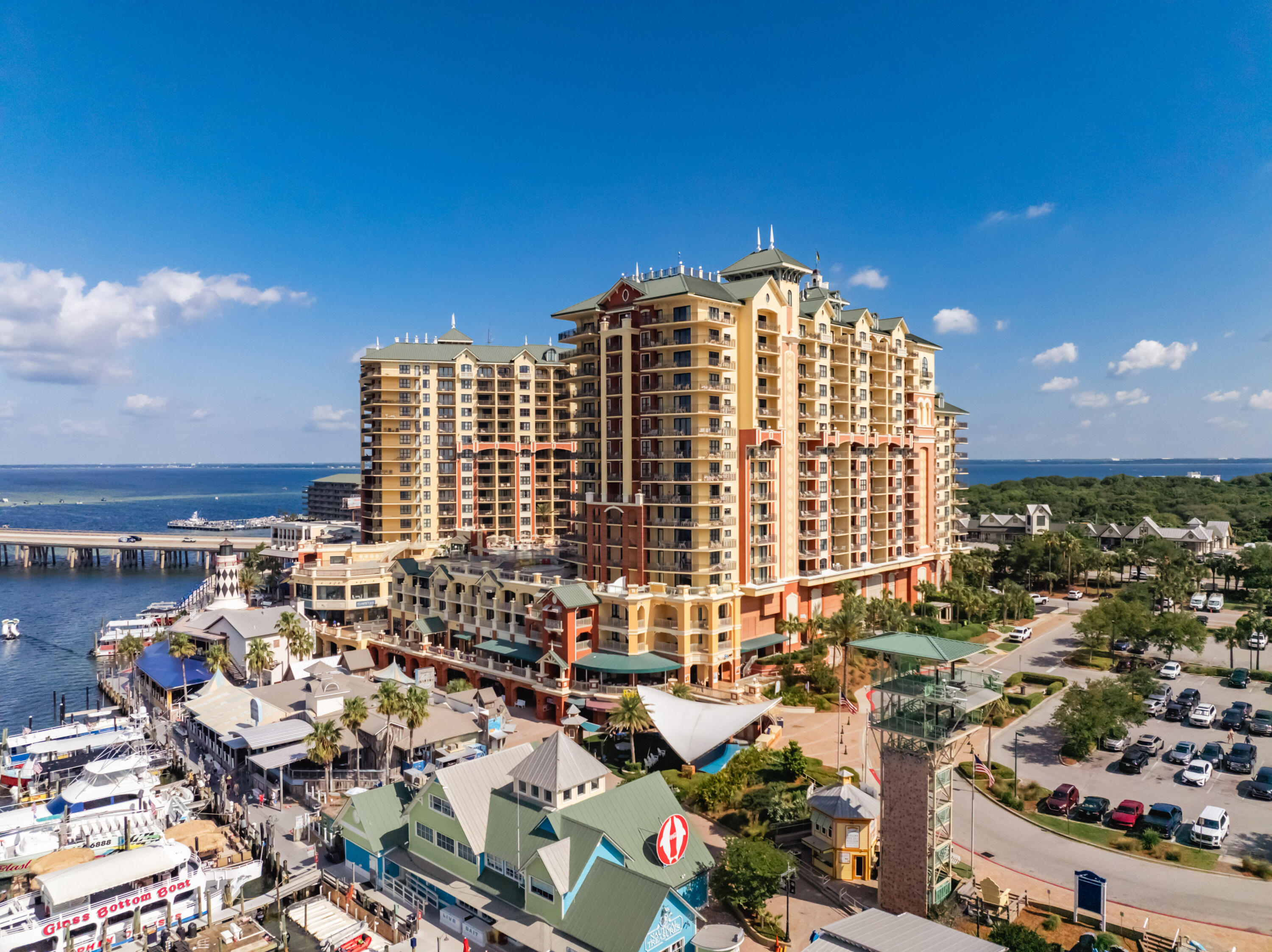 EMERALD GRANDE - Residential