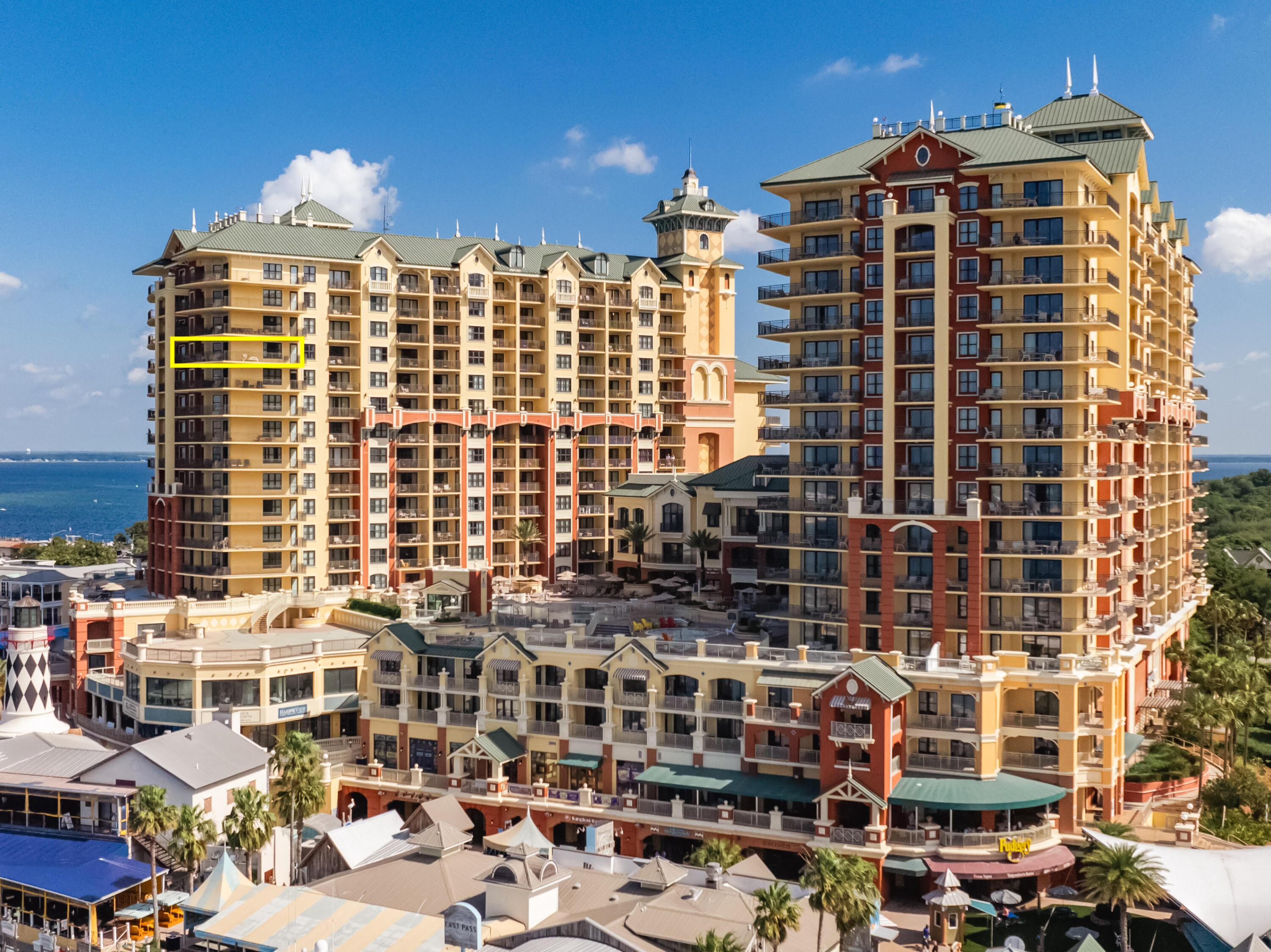 EMERALD GRANDE - Residential