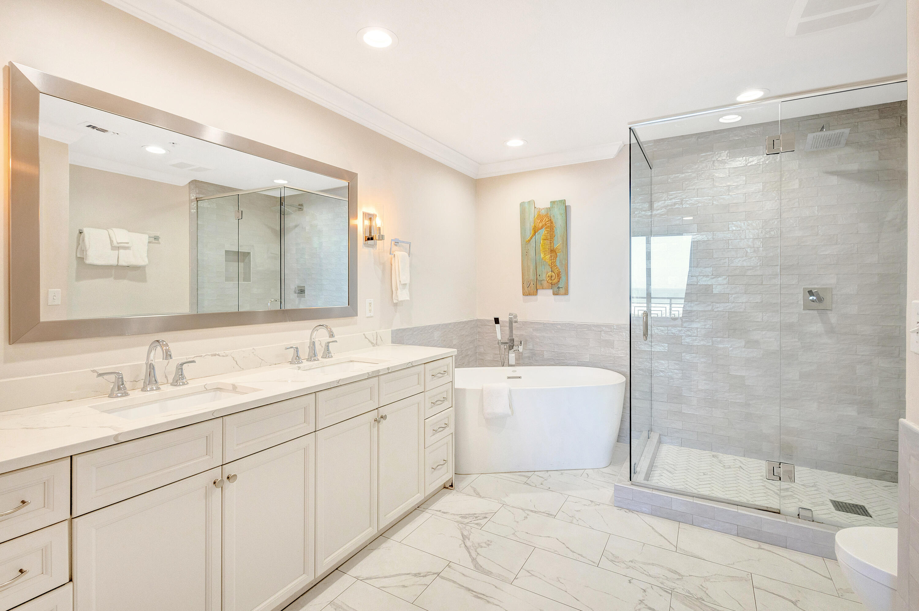 EMERALD GRANDE - Residential