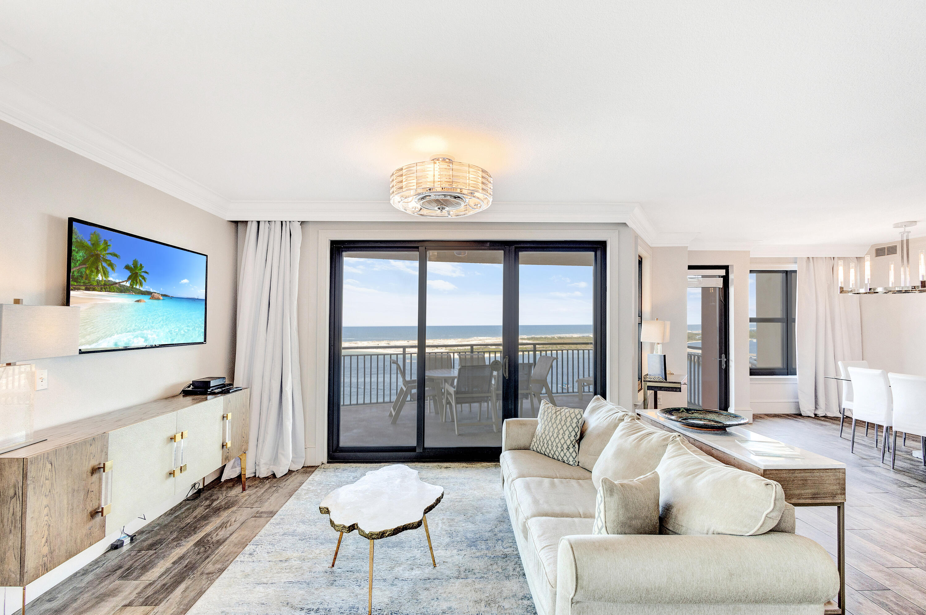EMERALD GRANDE - Residential
