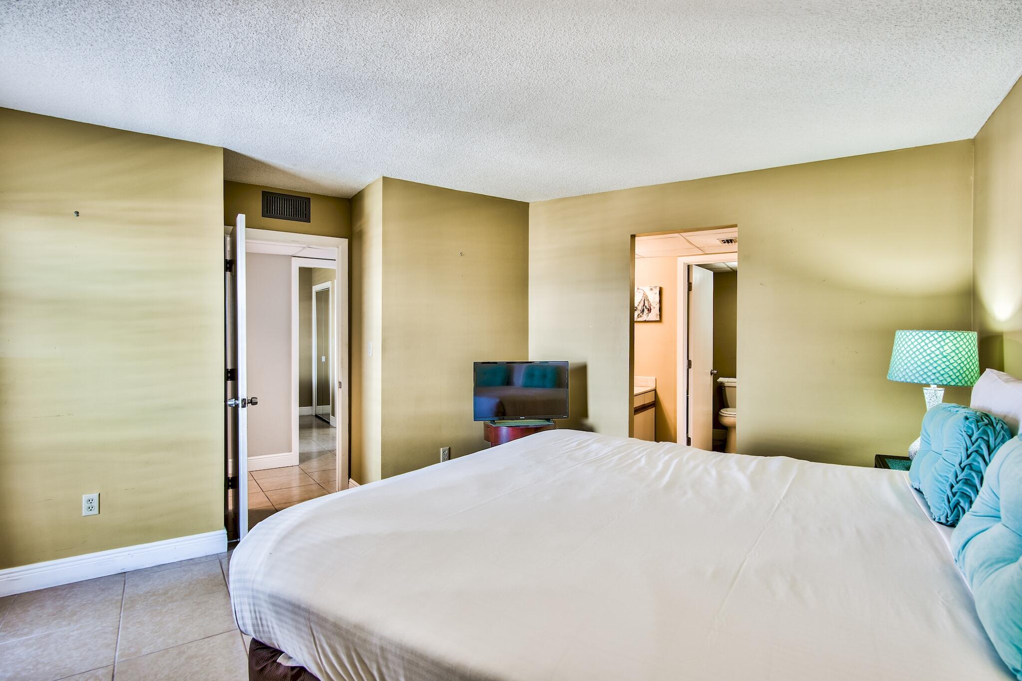 Edgewater Tower II - Residential