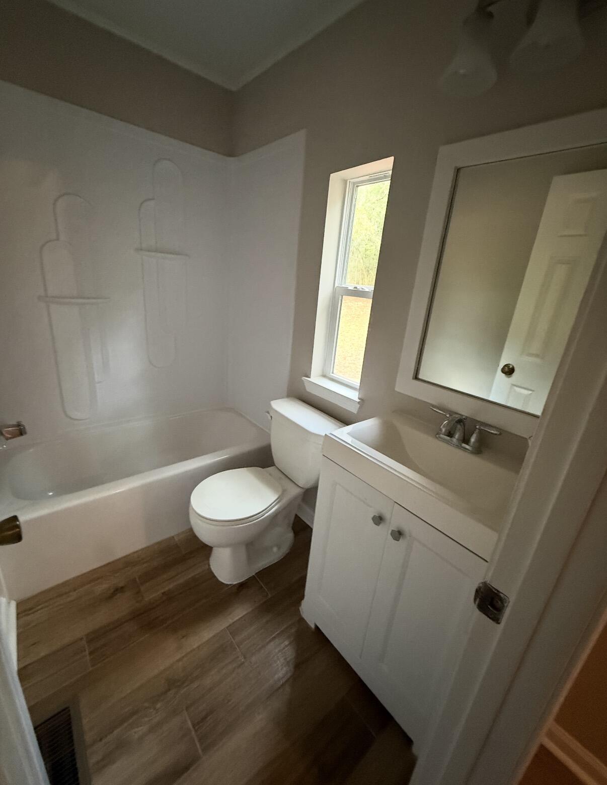 METES & BOUNDS - Residential Lease