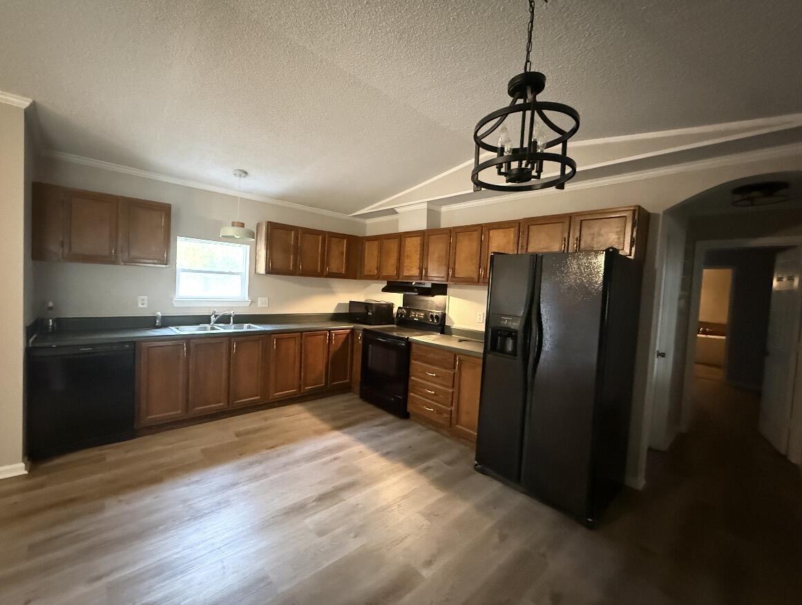 METES & BOUNDS - Residential Lease