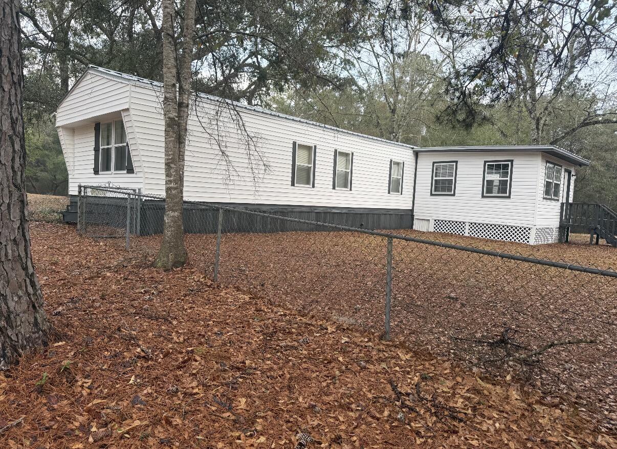 METES & BOUNDS - Residential Lease