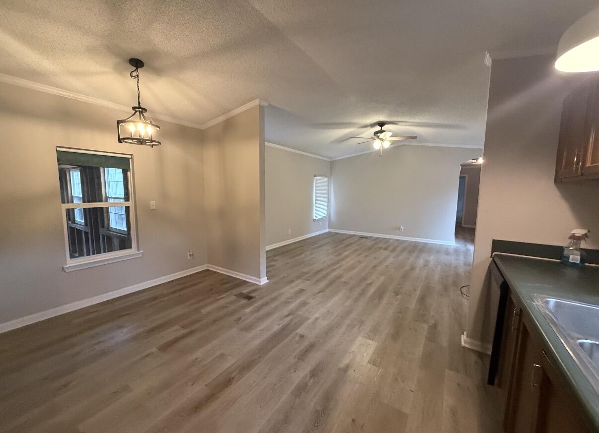 METES & BOUNDS - Residential Lease