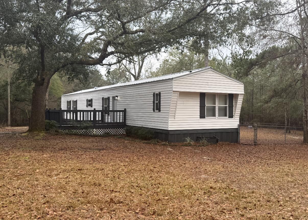 METES & BOUNDS - Residential Lease