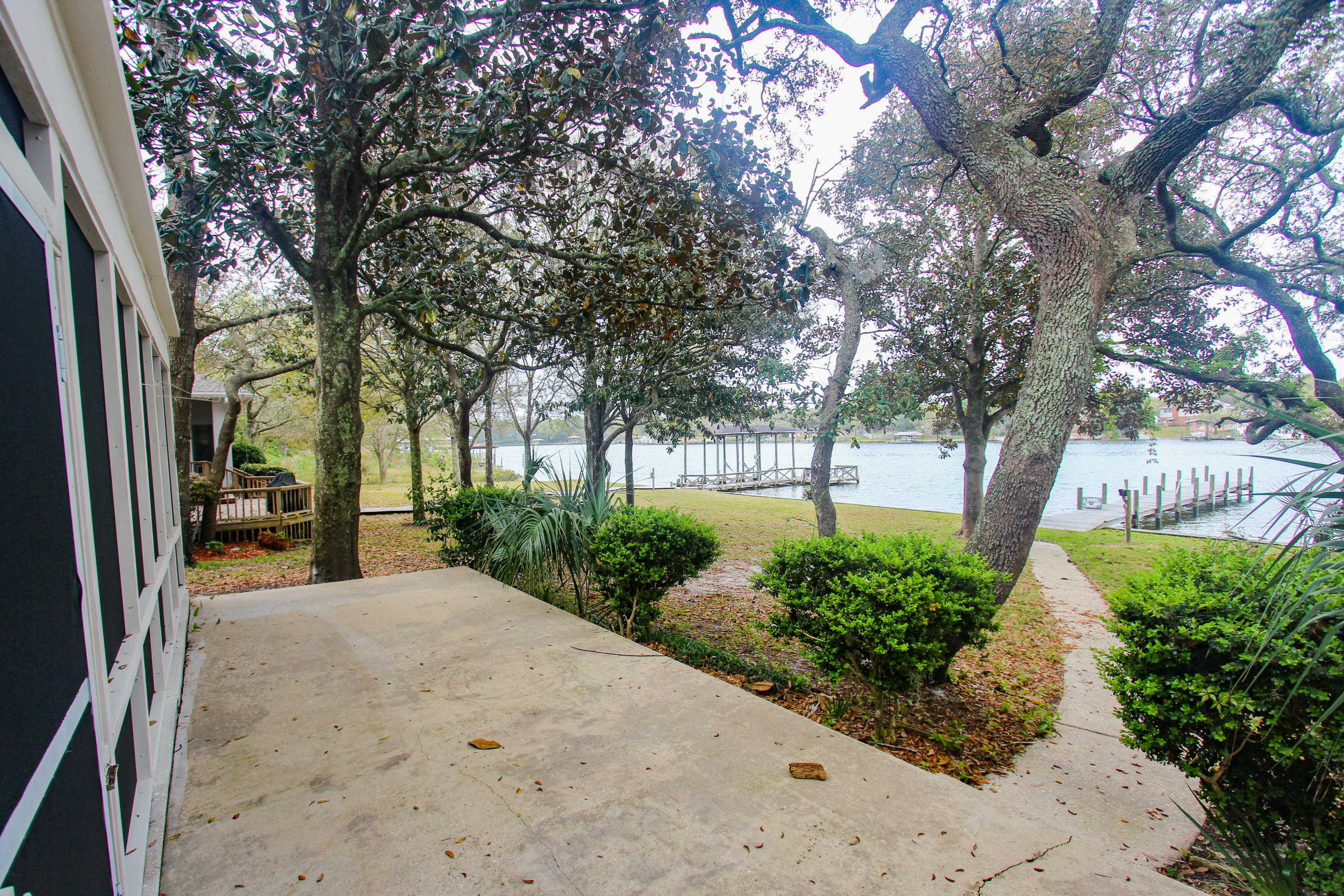 BAYOU VISTA - Residential