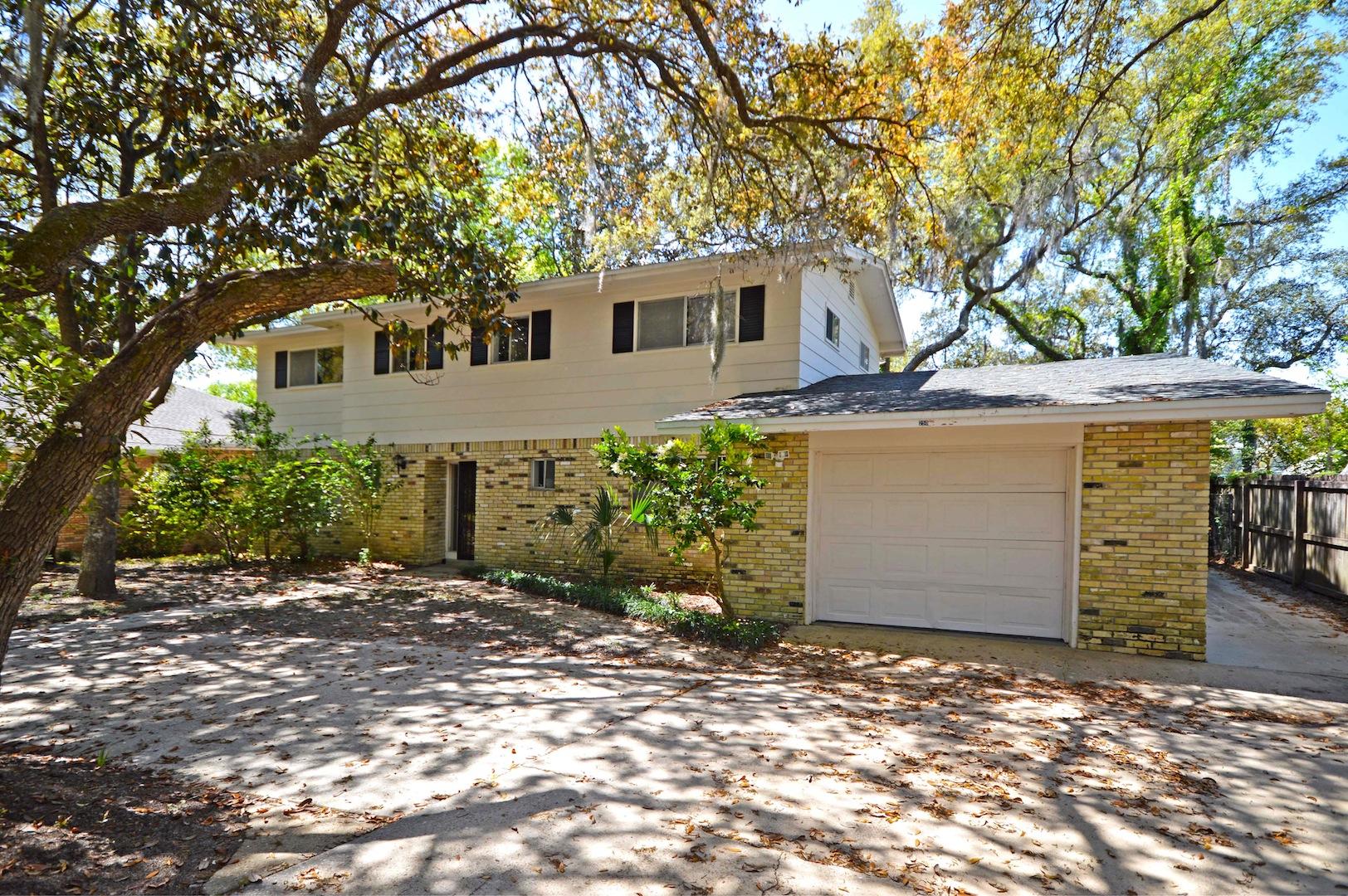 BAYOU VISTA - Residential