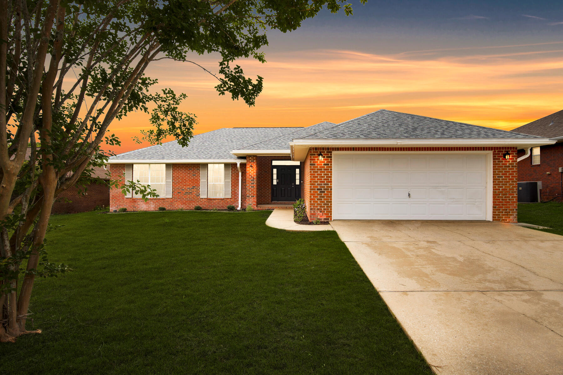 BACK ON THE MARKET - buyer non-communicative with his lender. Whether you are seeking an investment property (rental projection of $1900/mth) or a place to call home, look no further! This immaculately maintained 4-bed, 2-bath sanctuary on the south side of town features a desirable split floor plan providing privacy and space for all! Recent roof replacement in 2022 ensures worry-free living. Close proximity to restaurants, hospital, and shopping adds convenience to comfort. Don't miss out - schedule your showing today!