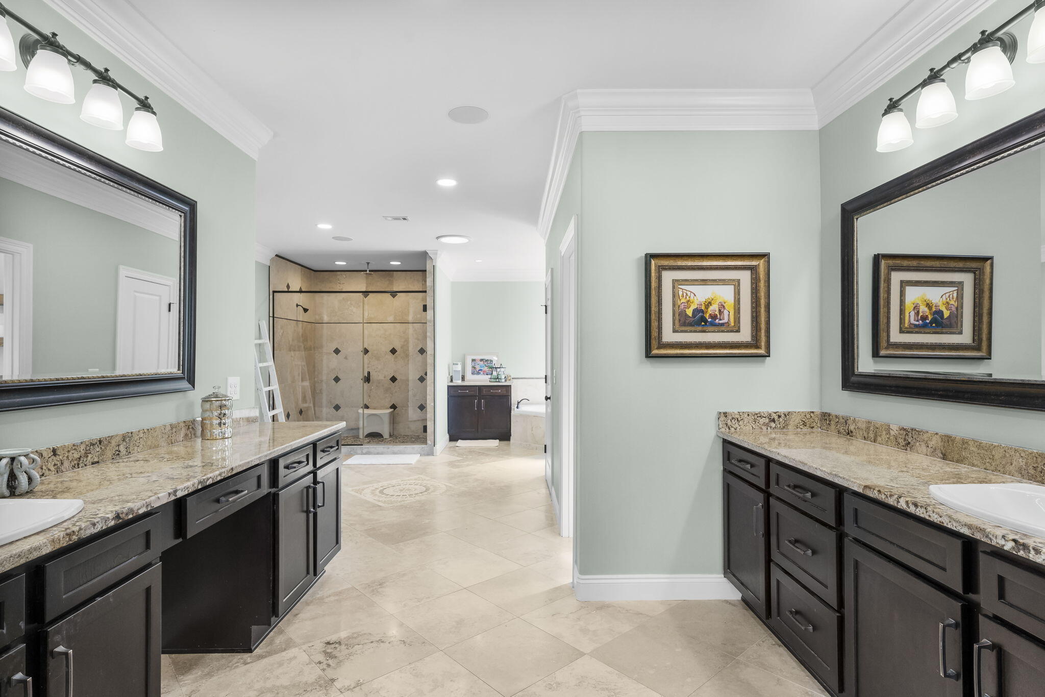 EMERALD BAY PH 1-B - Residential
