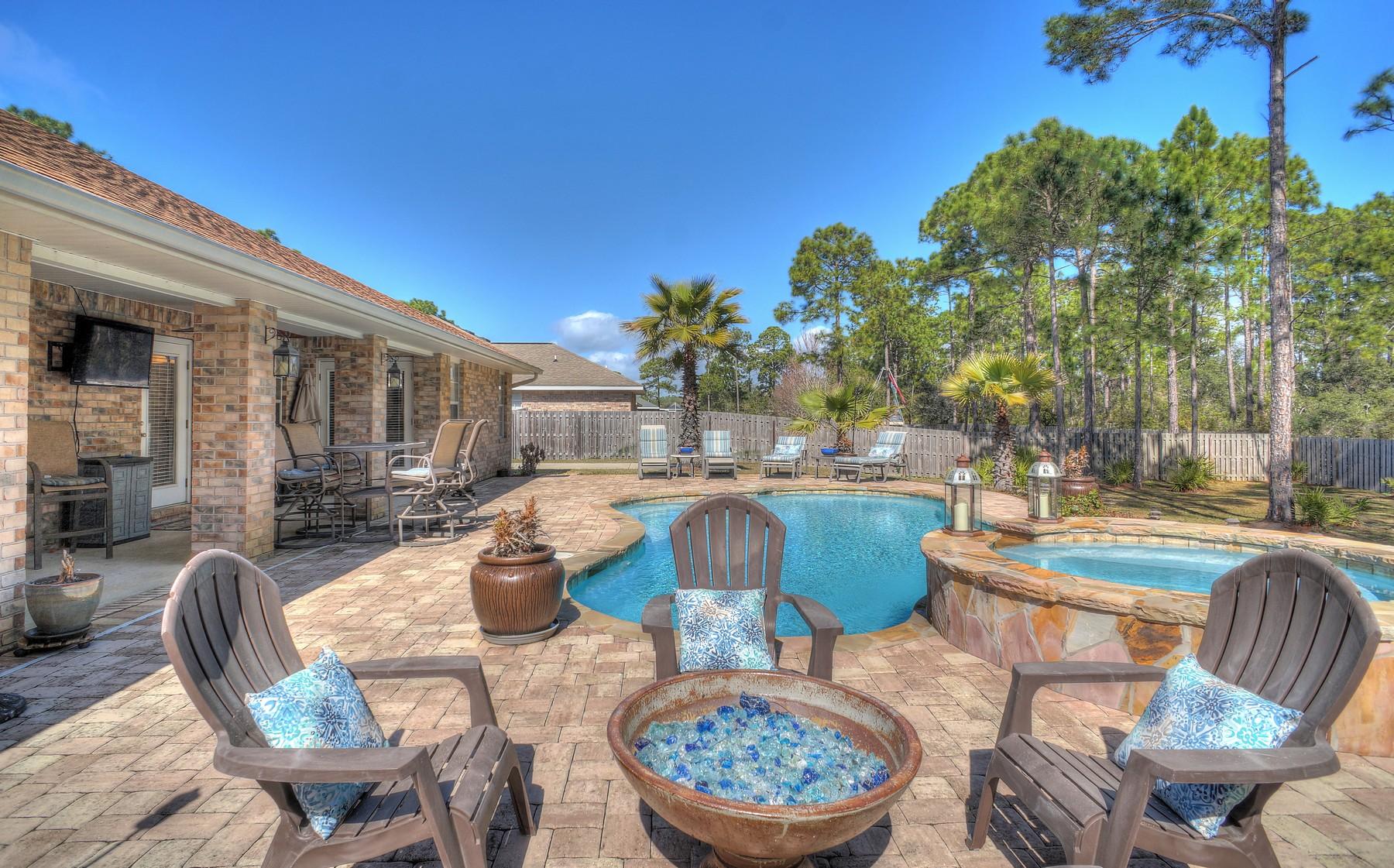 DRIFTWOOD ESTATES - Residential