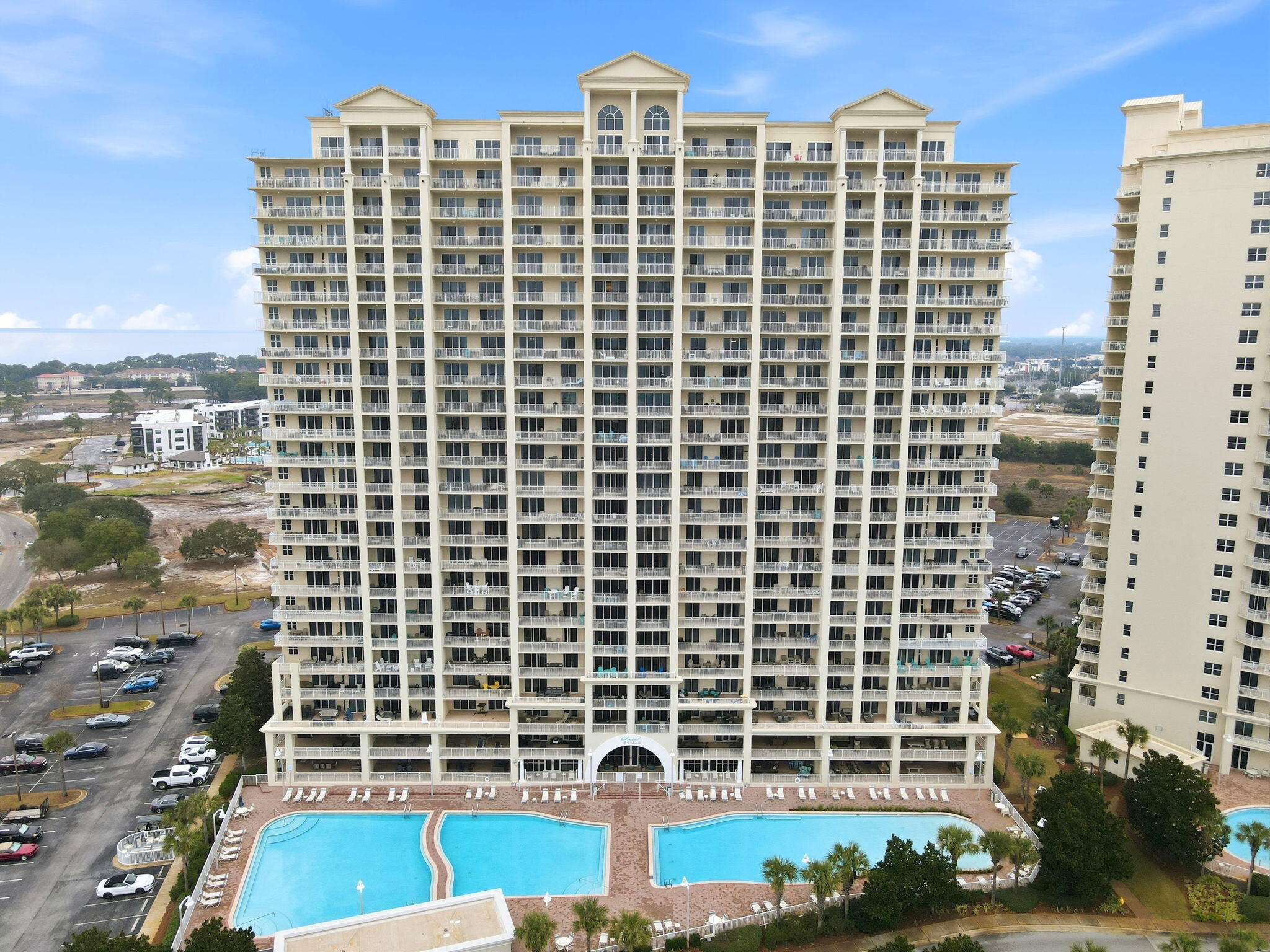 ARIEL DUNES II - Residential