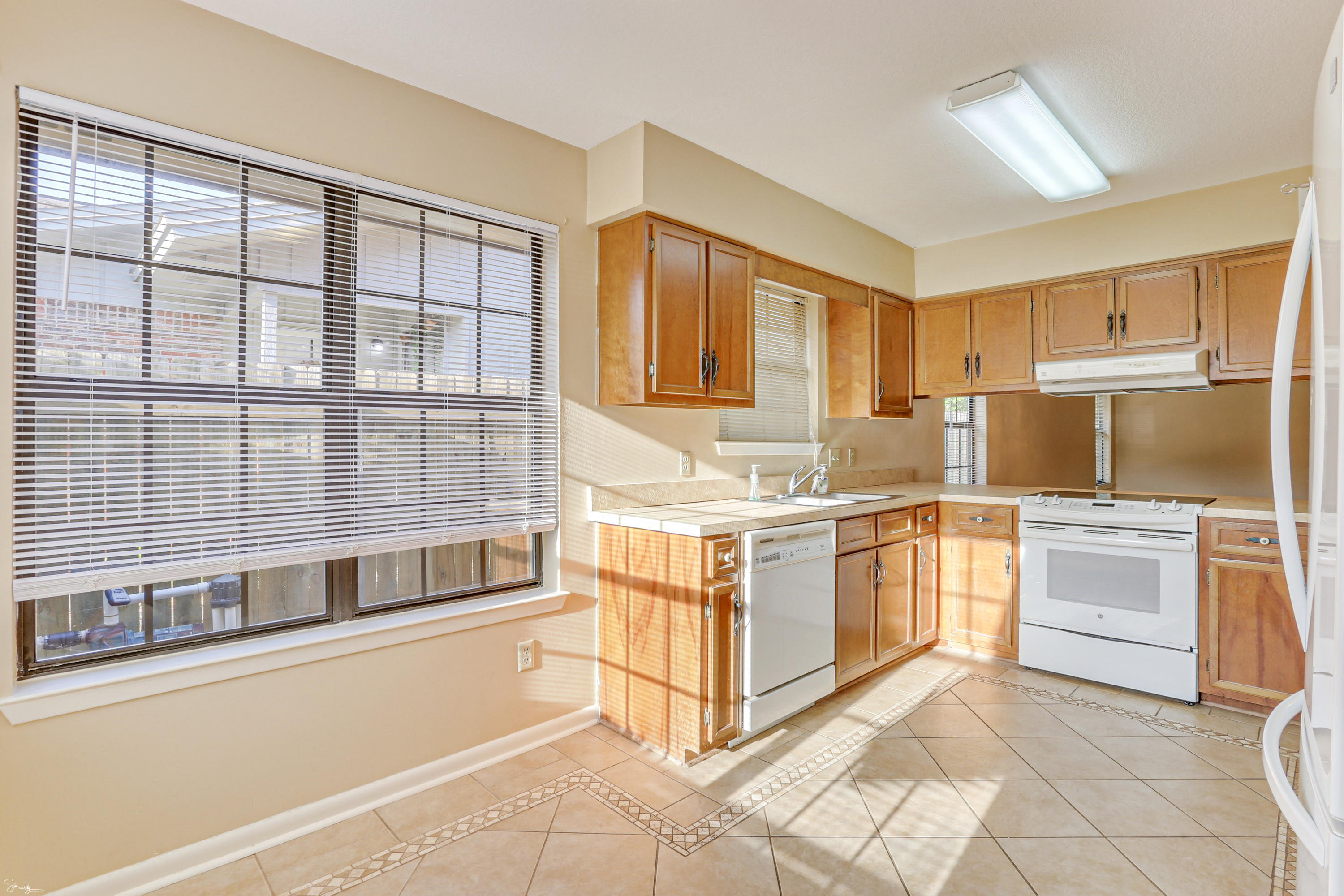 PORT DIXIE PATIO HOMES - Residential