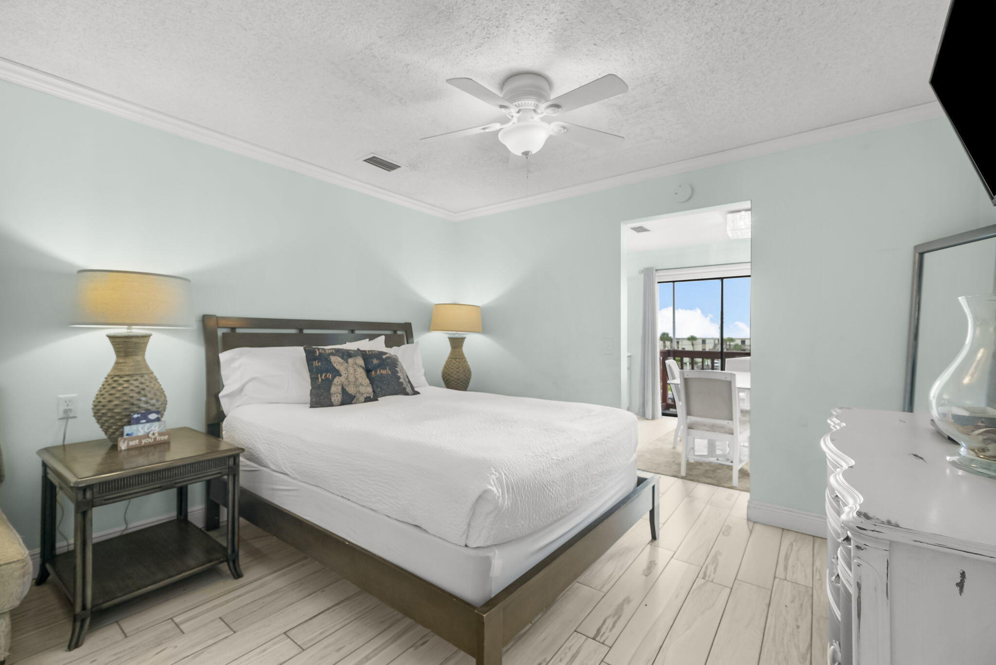 Plaza of St. Thomas - Residential