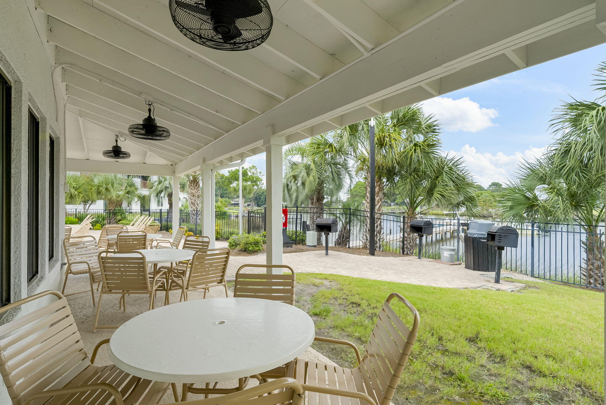 Plaza of St. Thomas - Residential